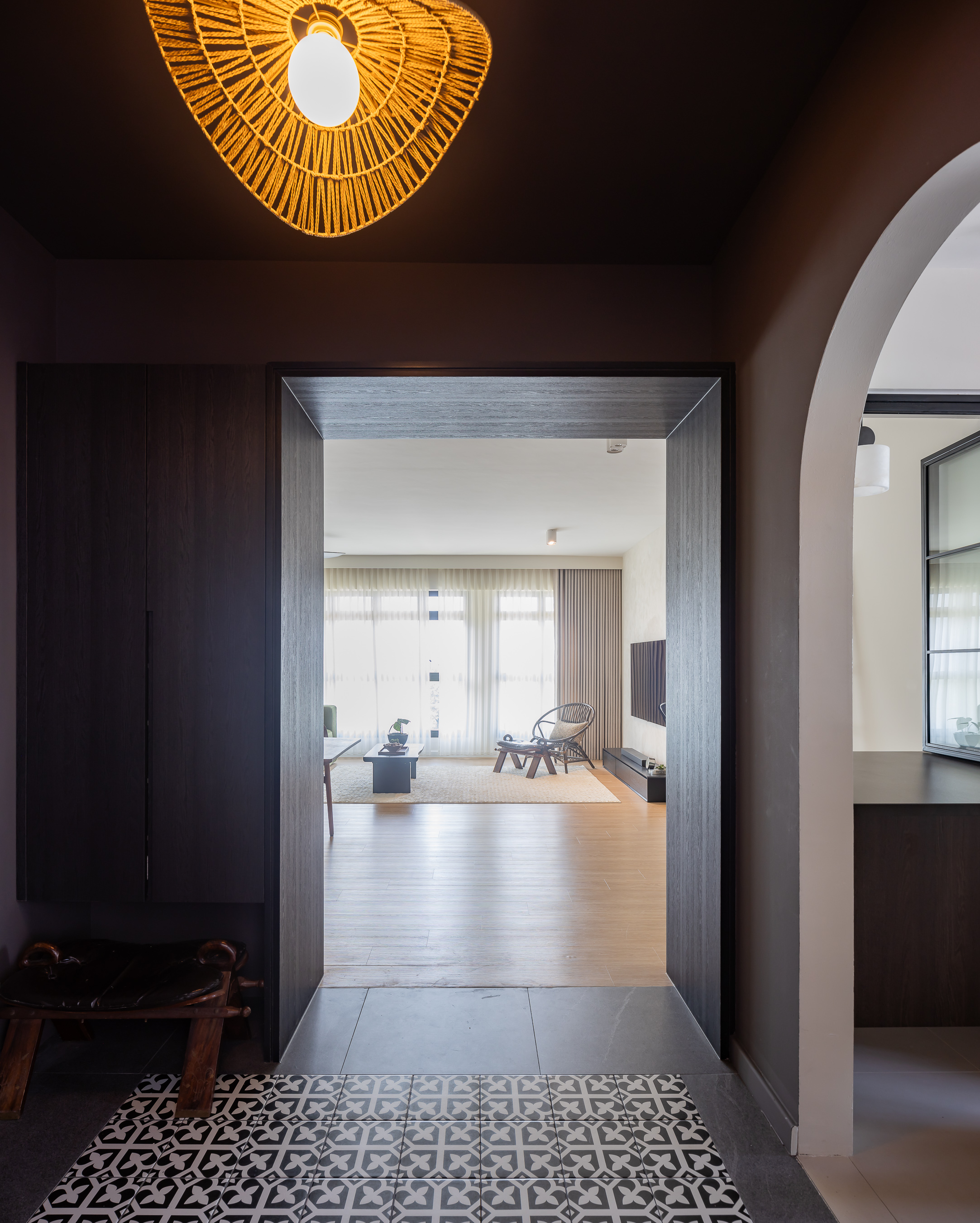 Entryway-Know-How:-How-we-designed-our-Dramatic-but-Practical-Entryway