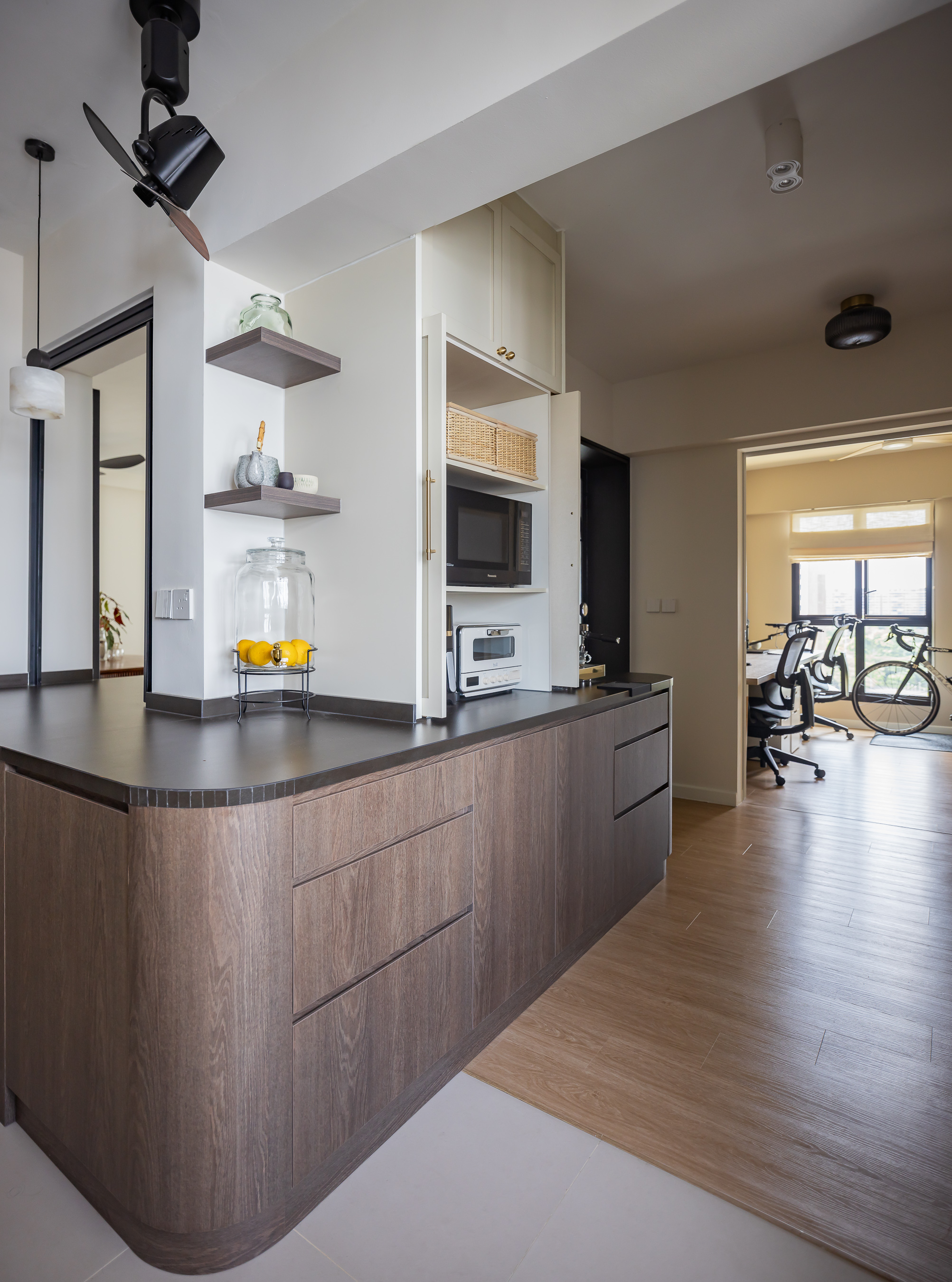 Kitchen Know How: How we organised our Odd Kitchen Layout