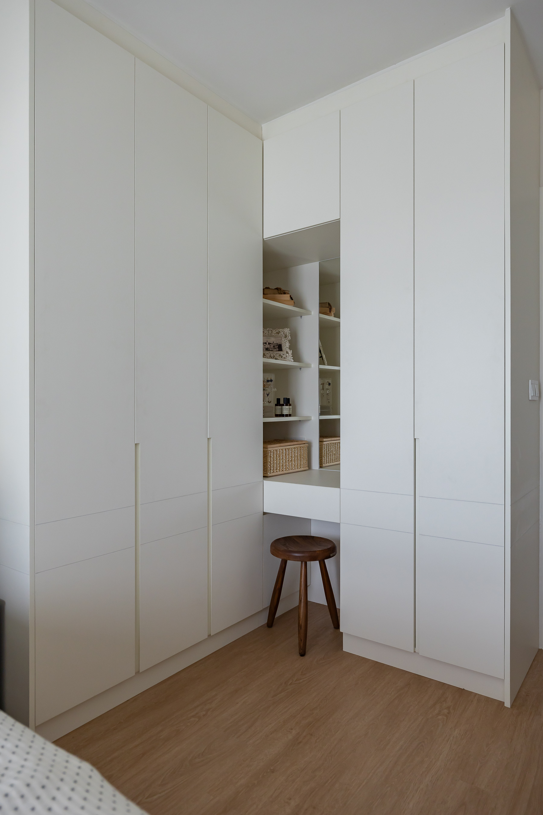 Vanity Area Know How: Our minimalist Vanity within our Bedroom