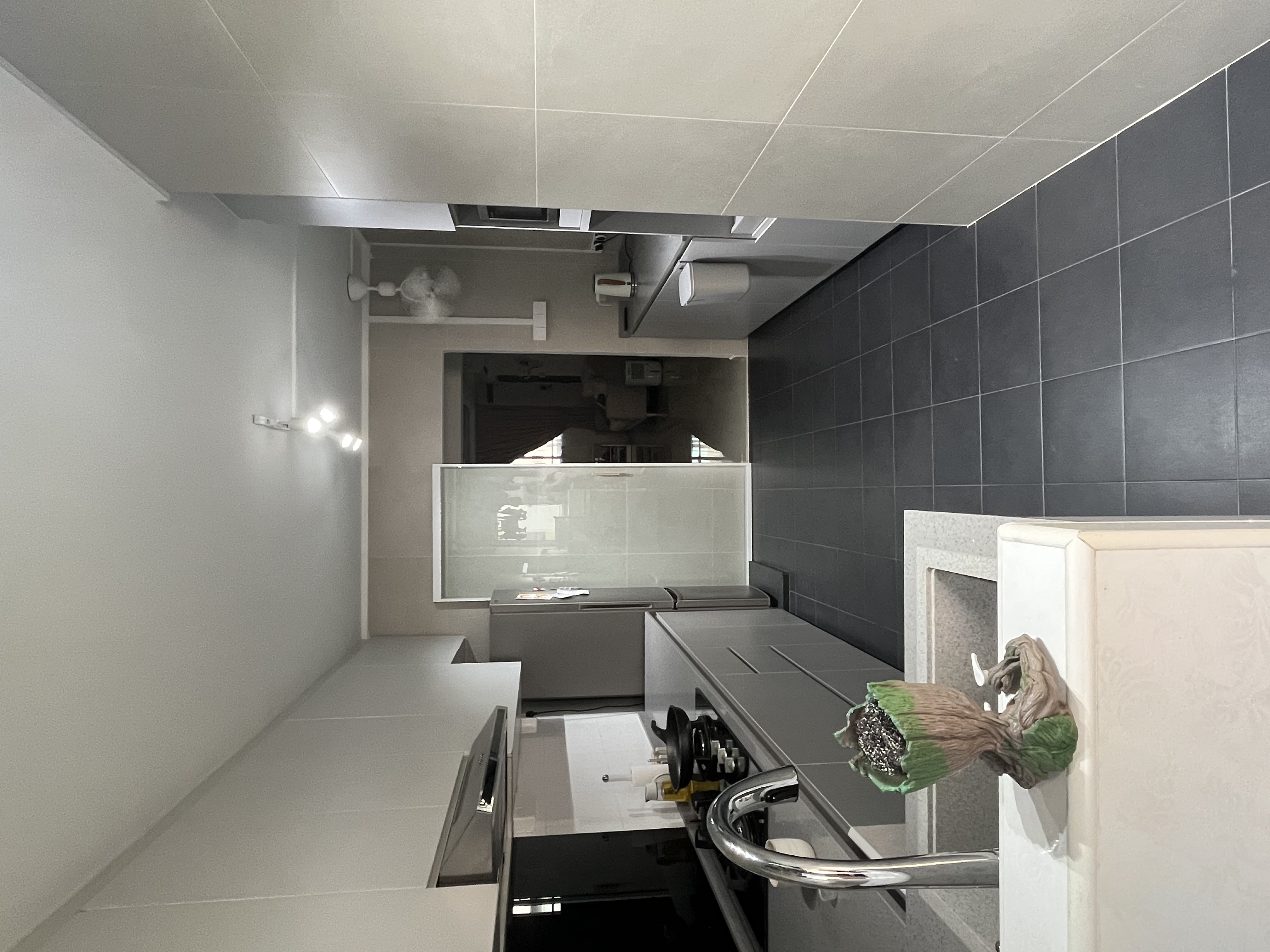 Make Your Grey Kitchen Cosy with These Simple Steps