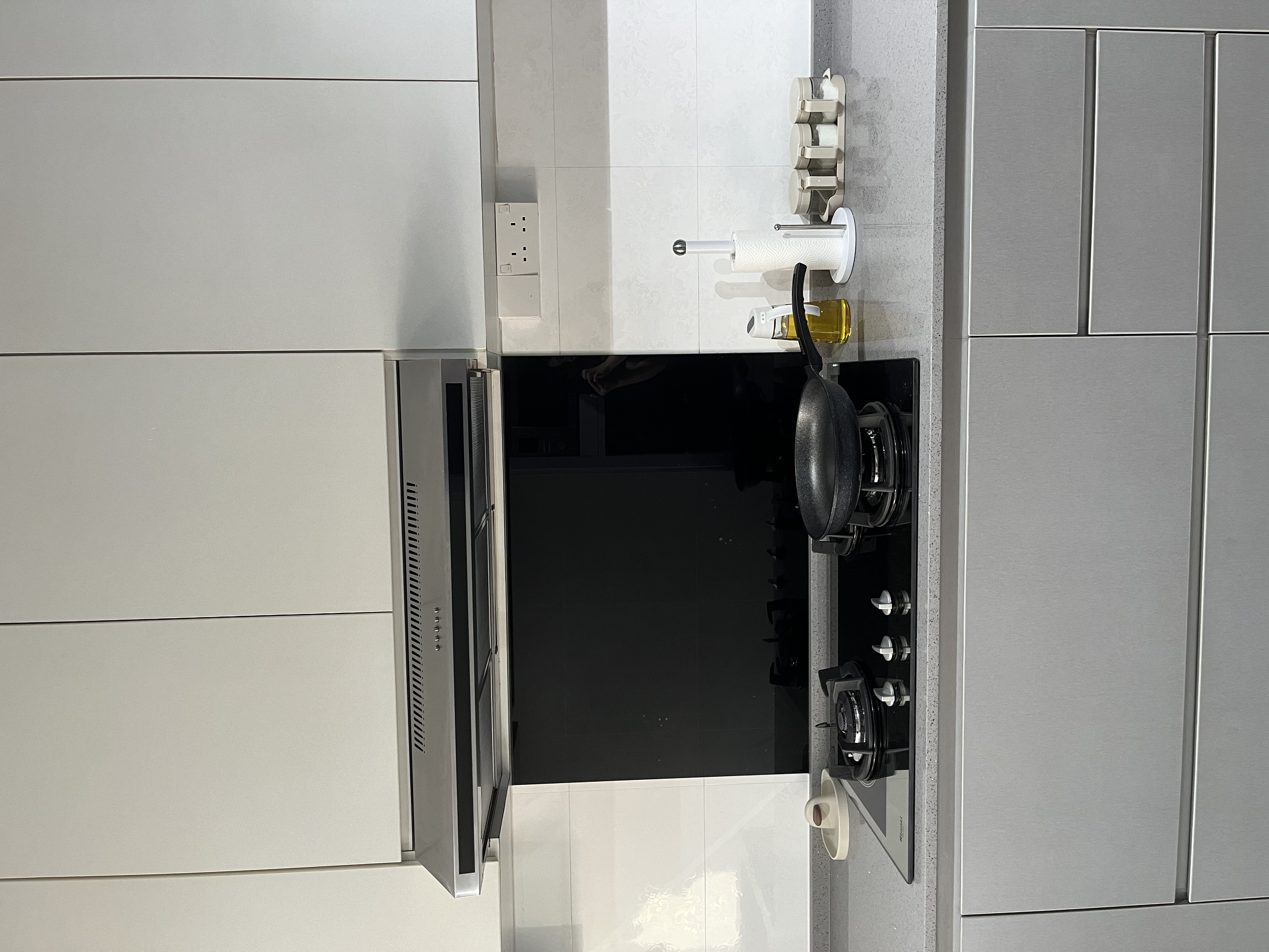 Make-Your-Grey-Kitchen-Cosy-with-These-Simple-Steps