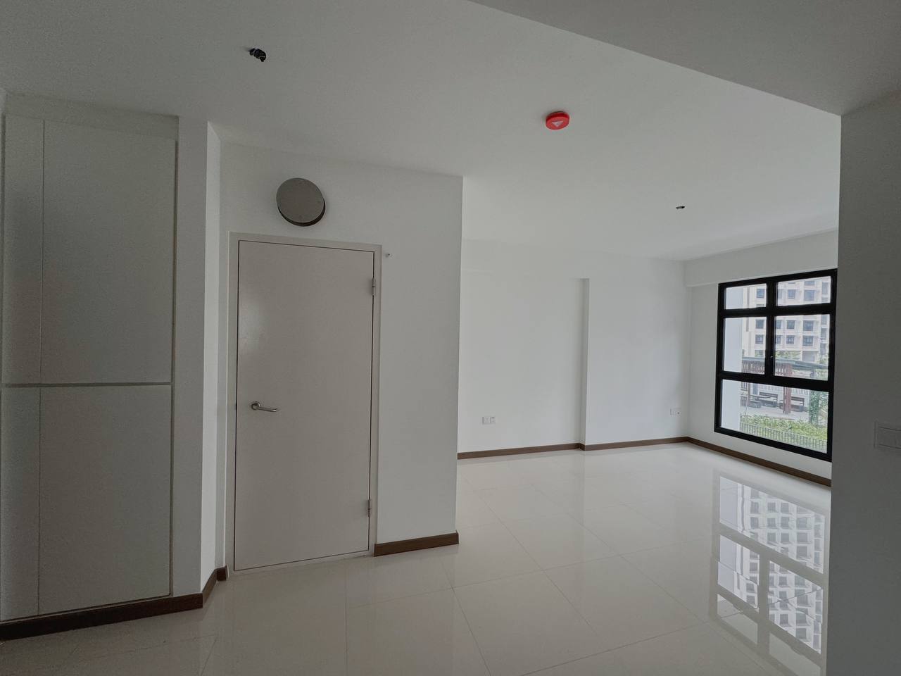 Home Tour 🏠: A $62K Creamy Home with Woody Accents and Curved Touches