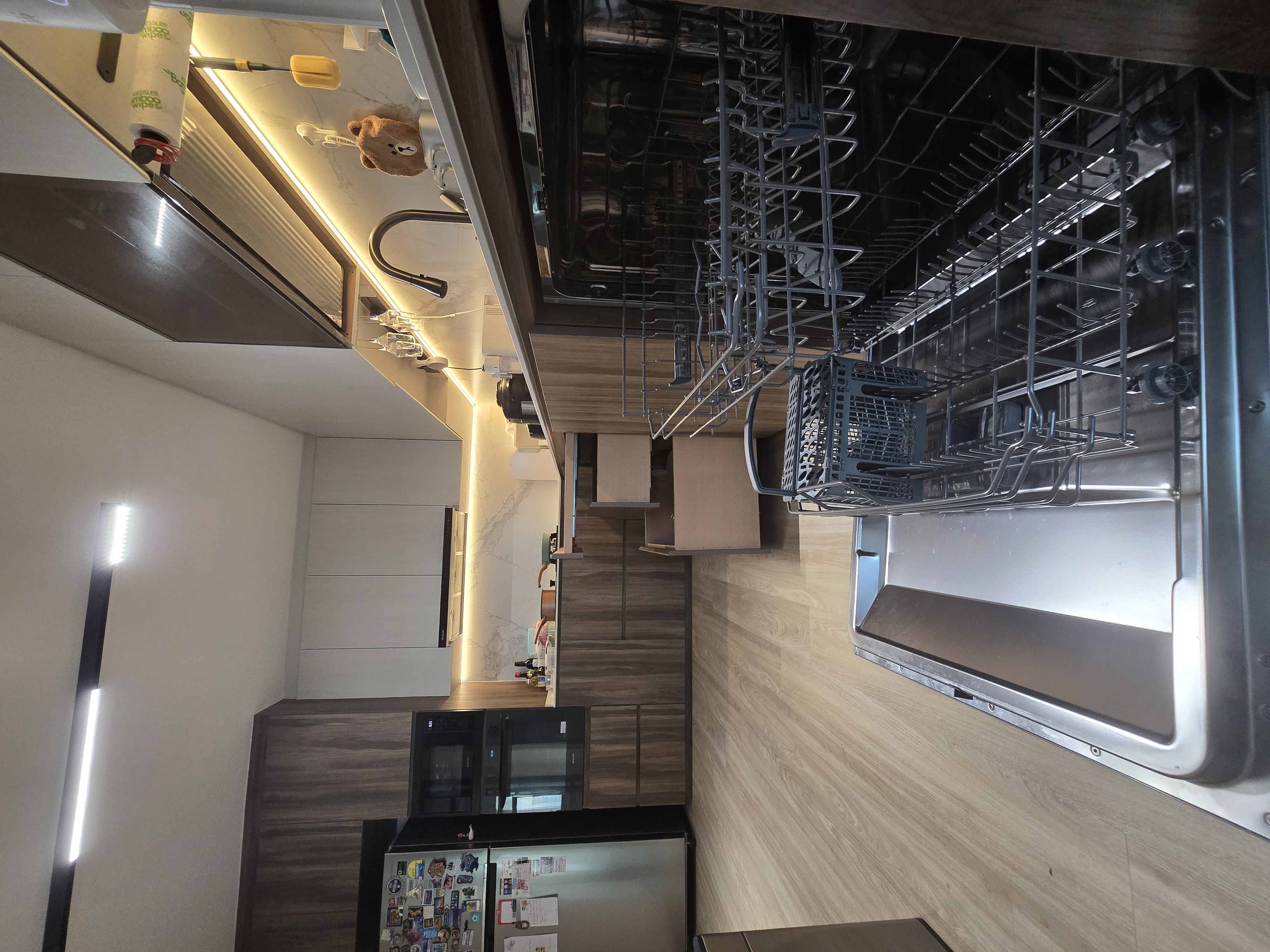 Kitchen part 2 of 2. There is nothing that we do not like here.