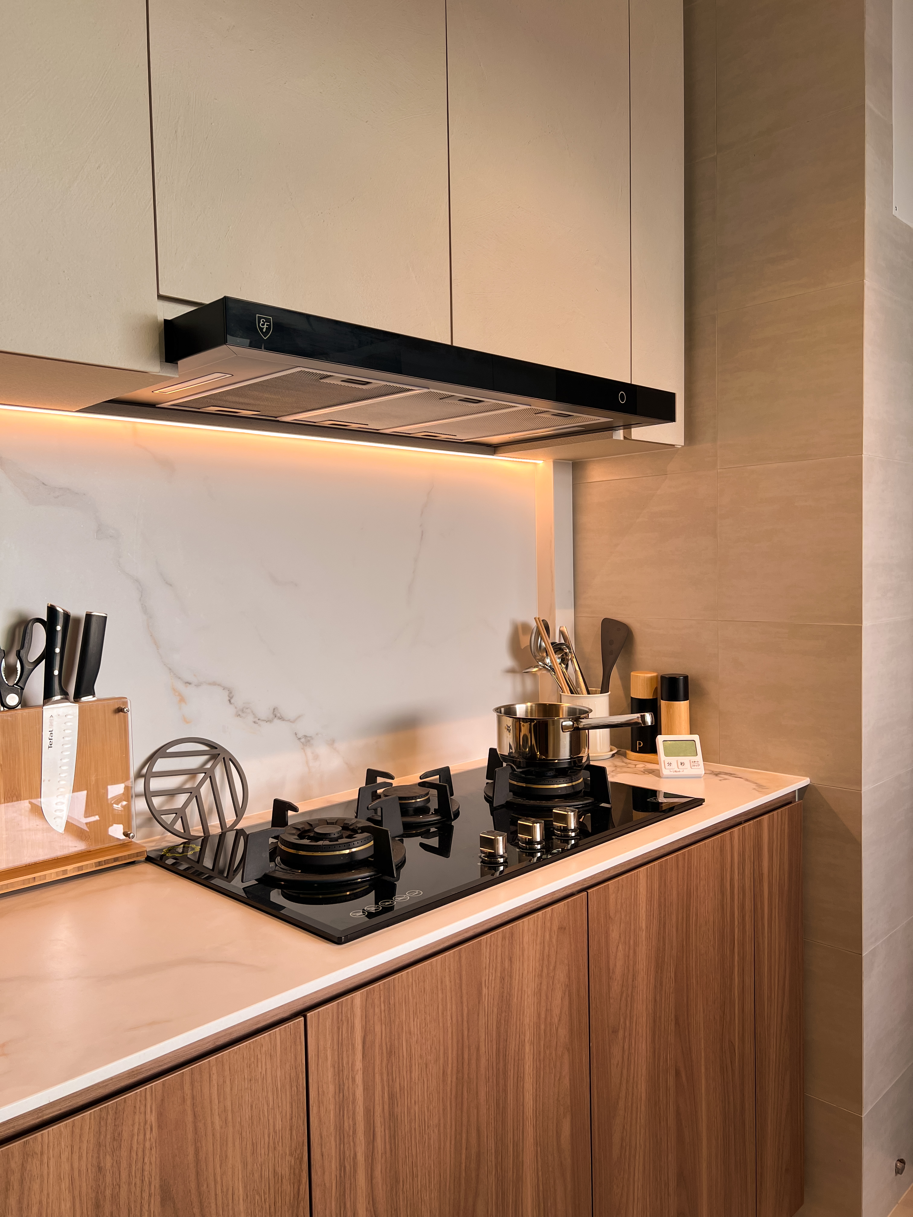 kitchen: scandi, functional semi-open & semi-closed for frequent cooks