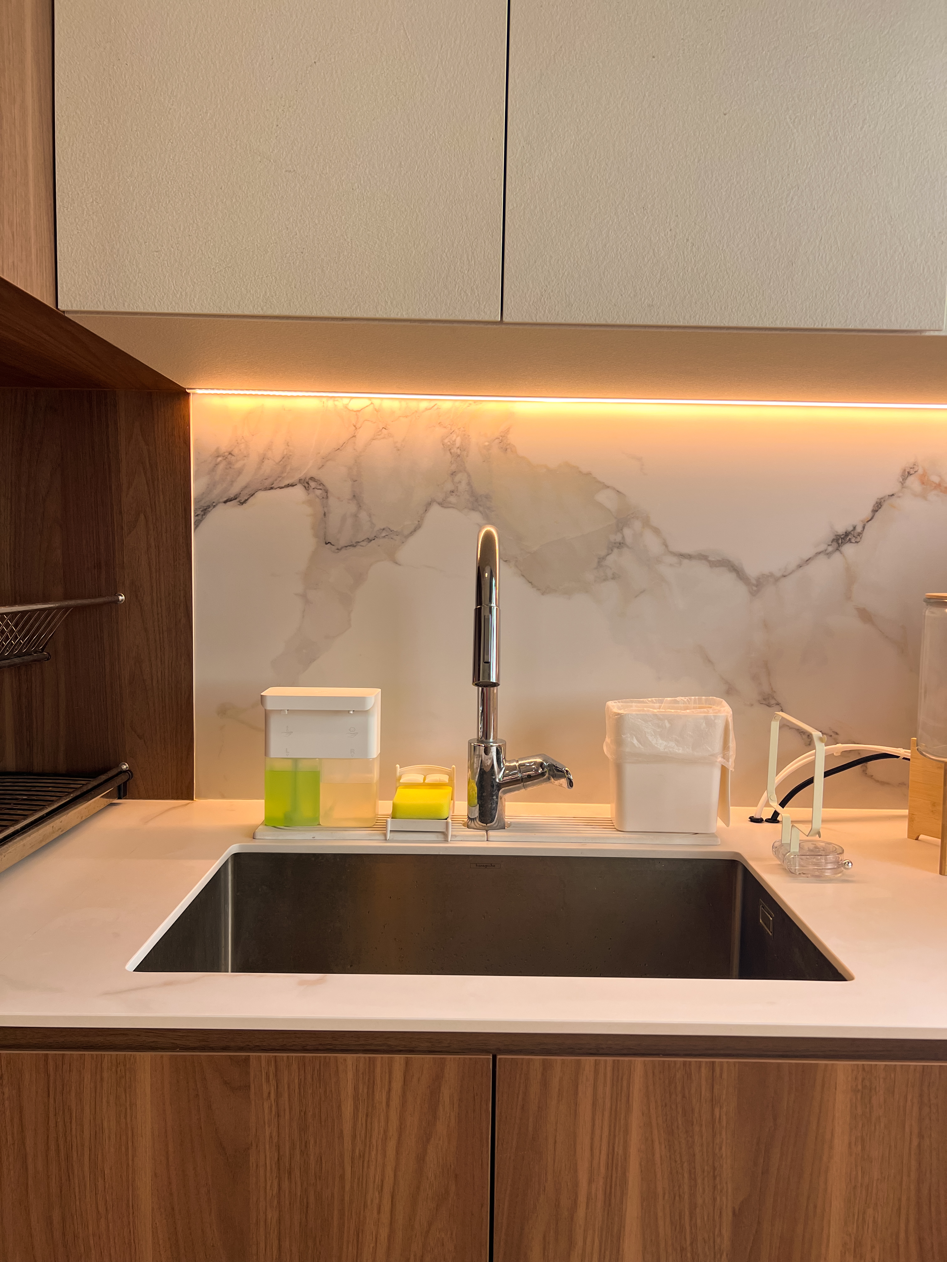 kitchen: scandi, functional semi-open & semi-closed for frequent cooks