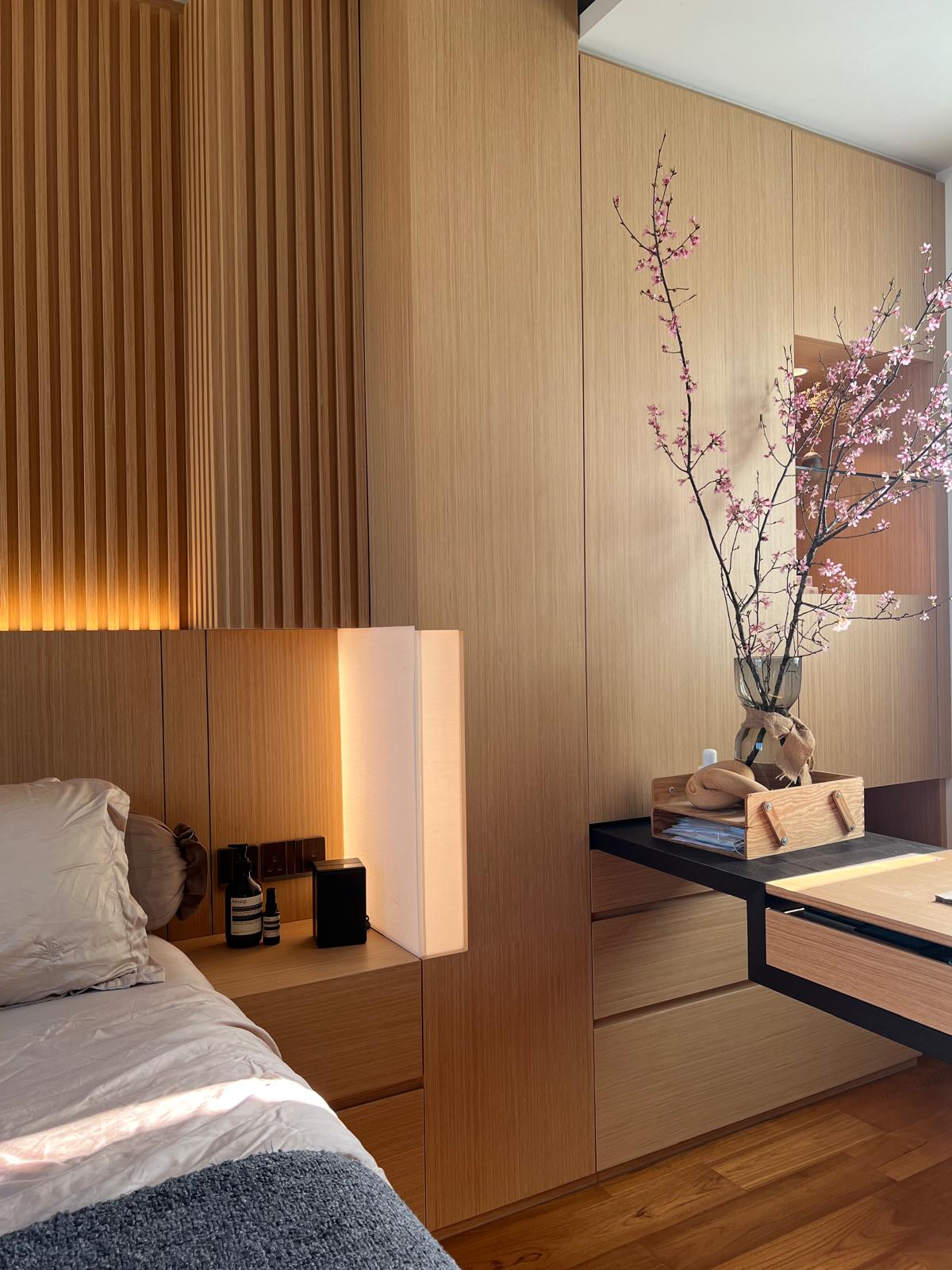 The-Art-of-a-Seasonal-Refresh-—-One-Vase-at-a-Time