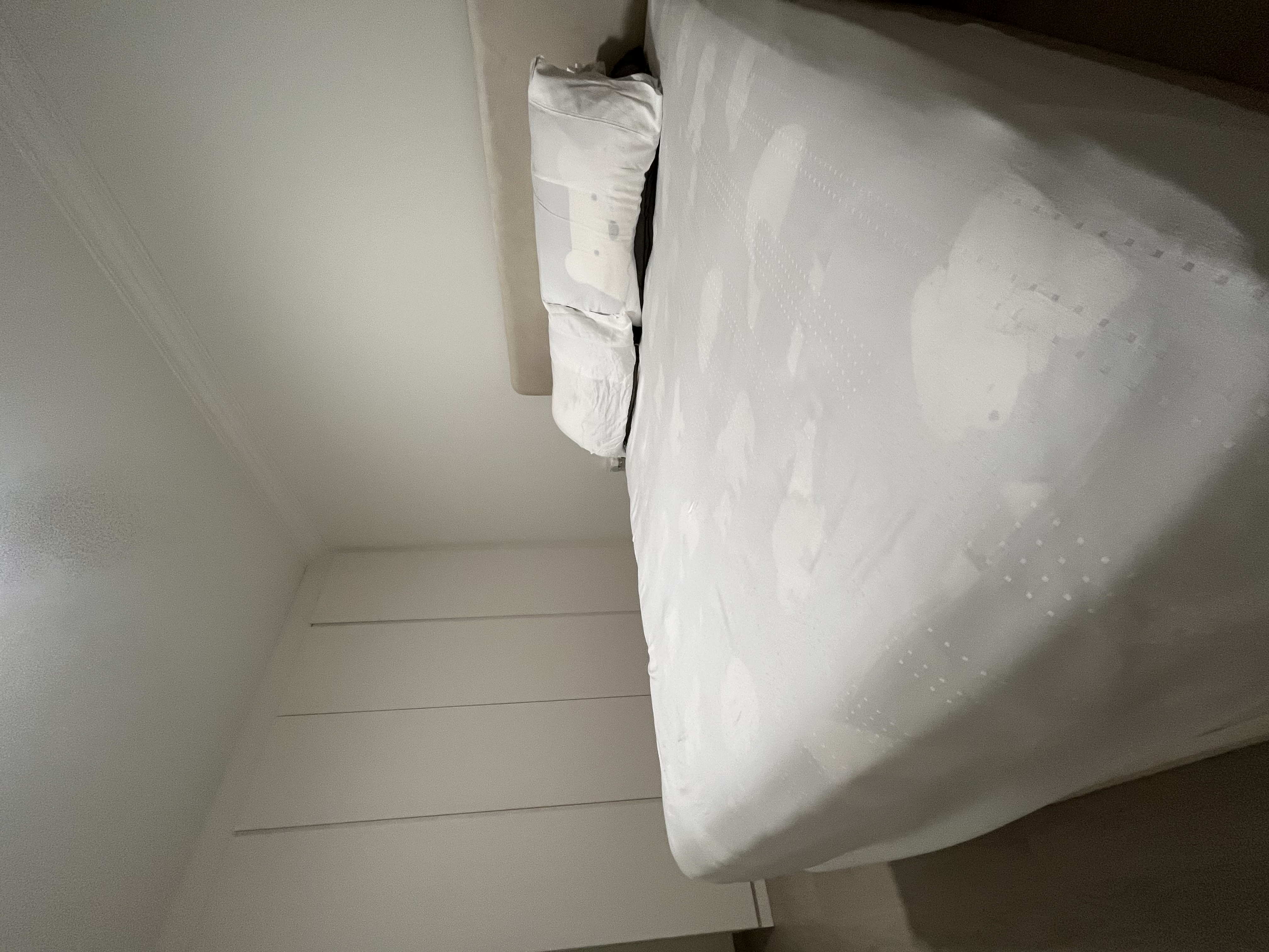 Bedroom Tips 😉: Minimise Stimulation, Maximise Lepak Vibes