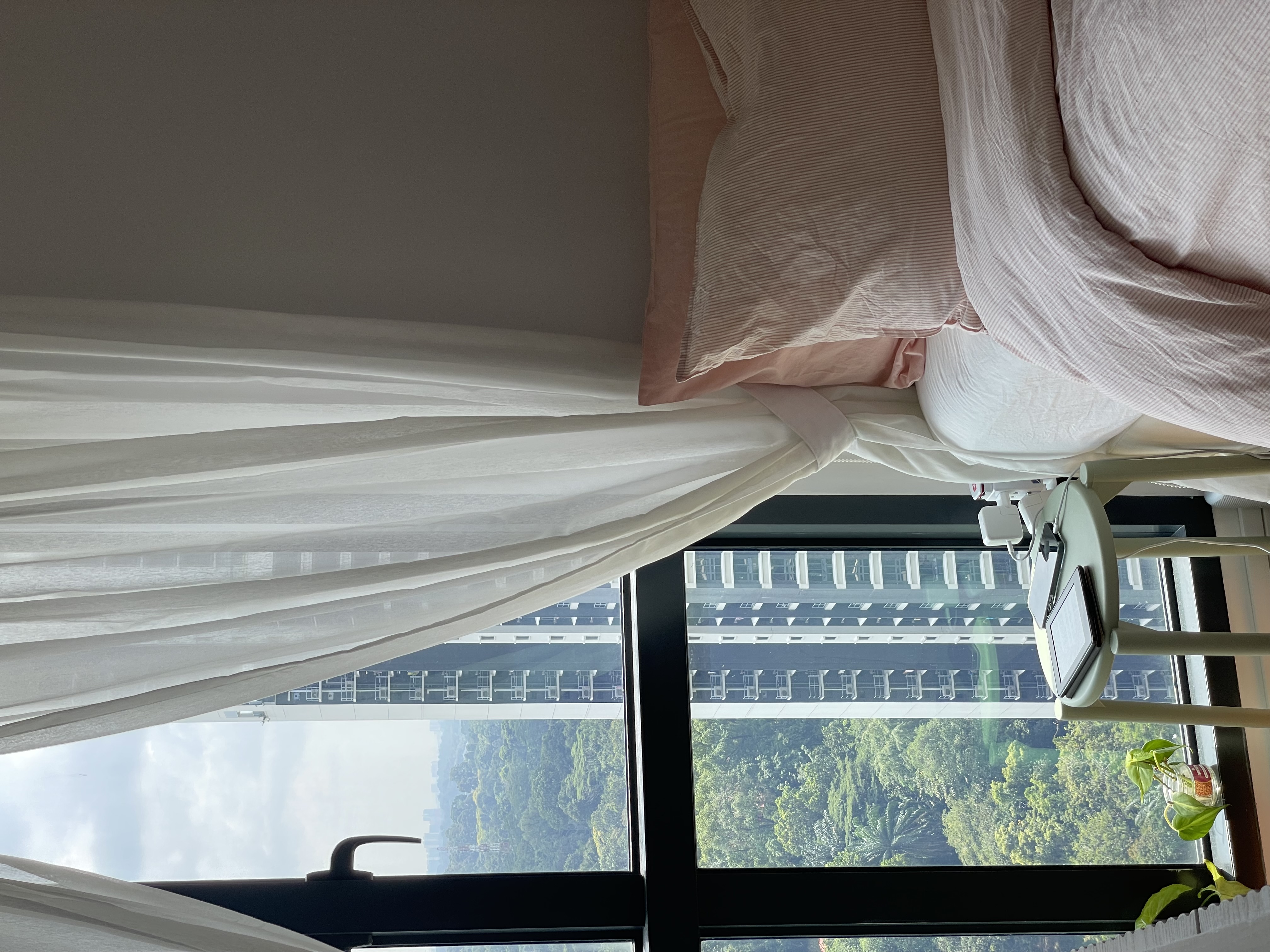 3 Simple Tips for a Cozy Bedroom 🕯️🍃☁️