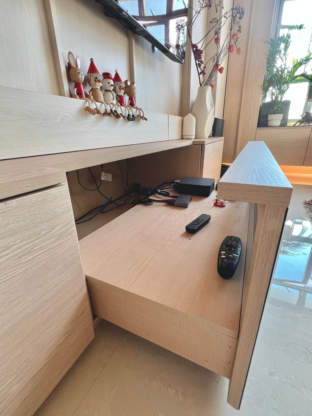 ✨ Discover the Secret to Our Cozy Living Room! 🛋️