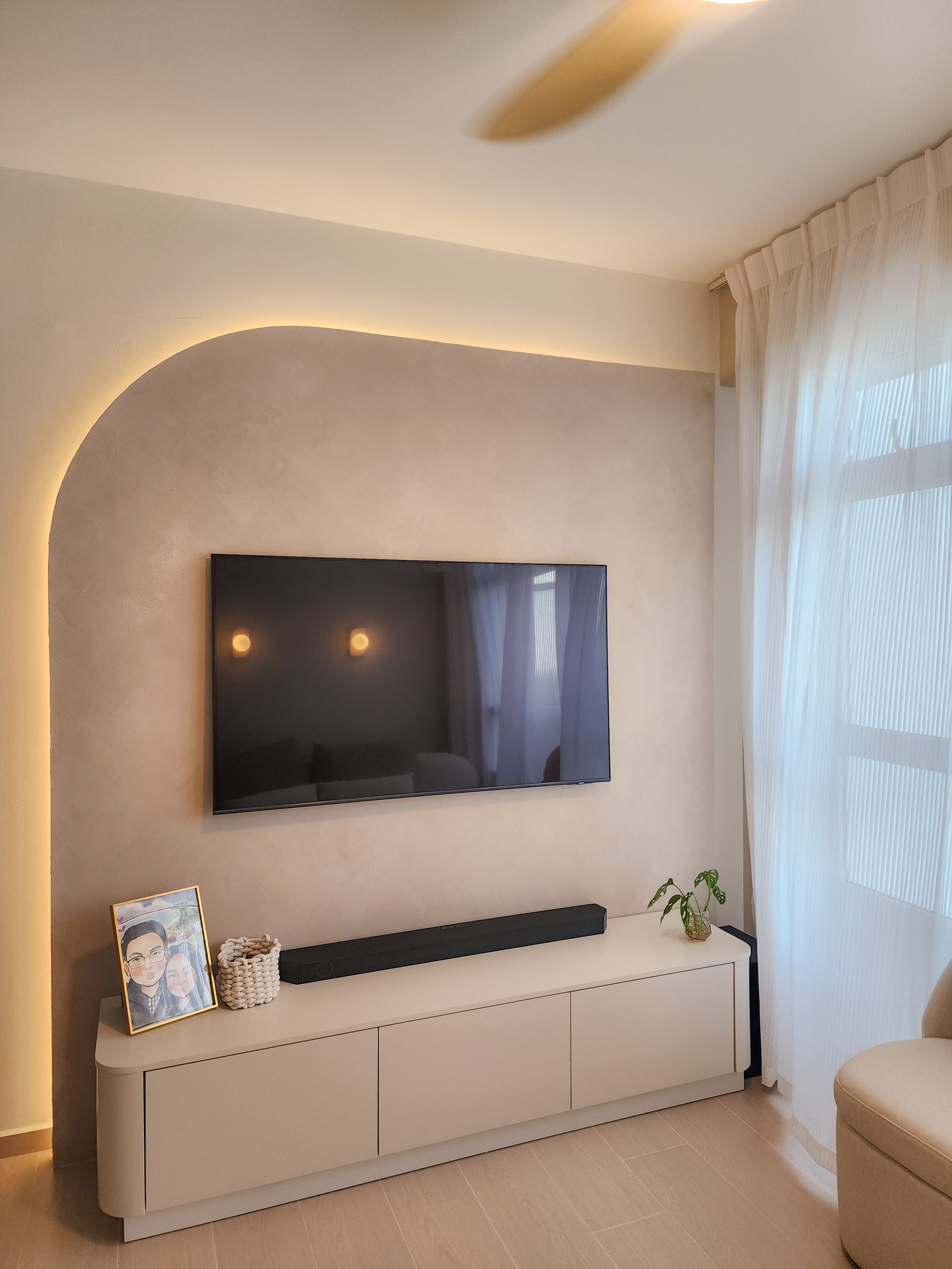 Creamy cafe inspired living room, it's like living in a vanilla latte!