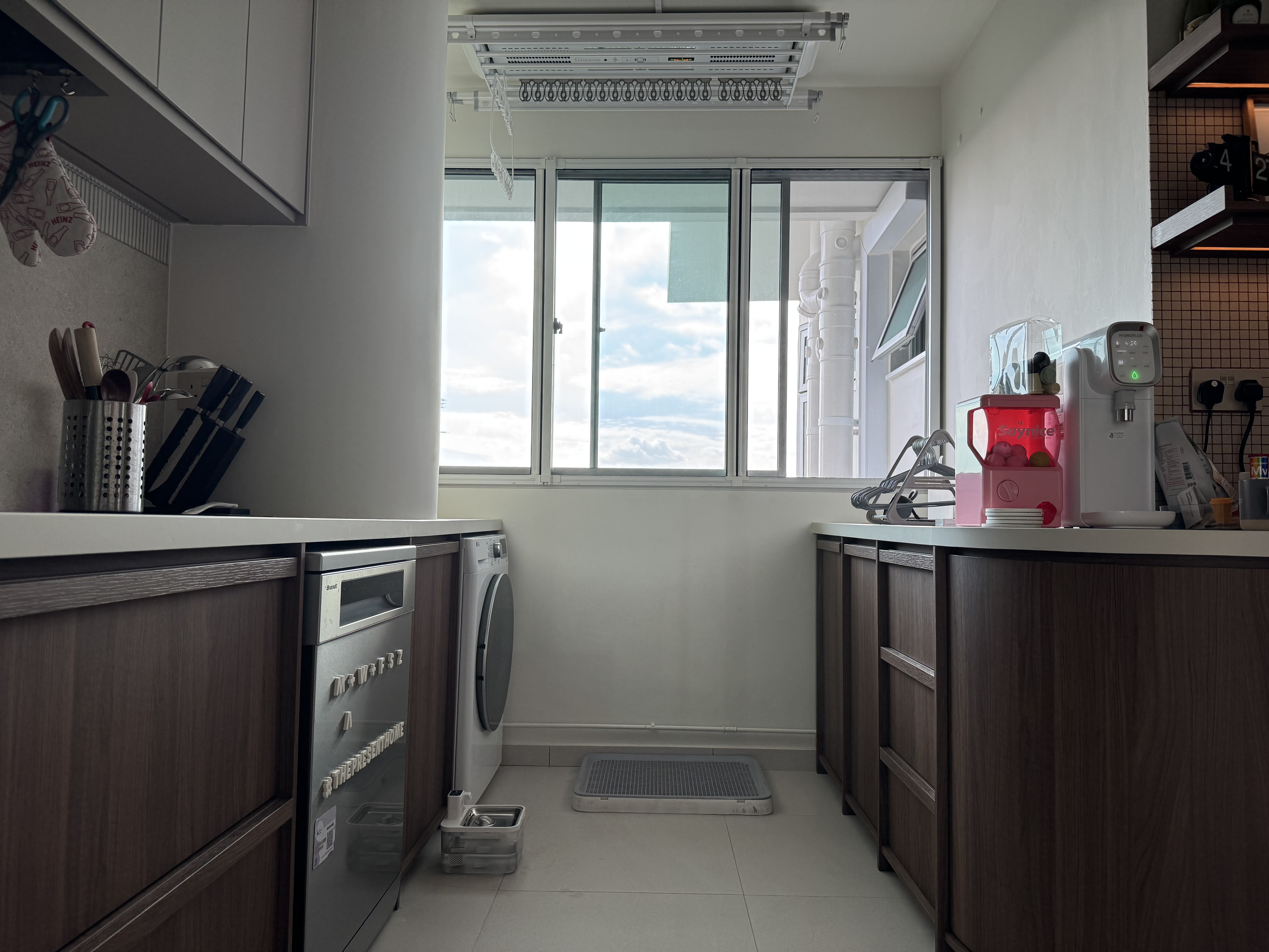 Look-inside-our-Minimal-open-kitchen-with-Maximum-functionality-👩‍🍳