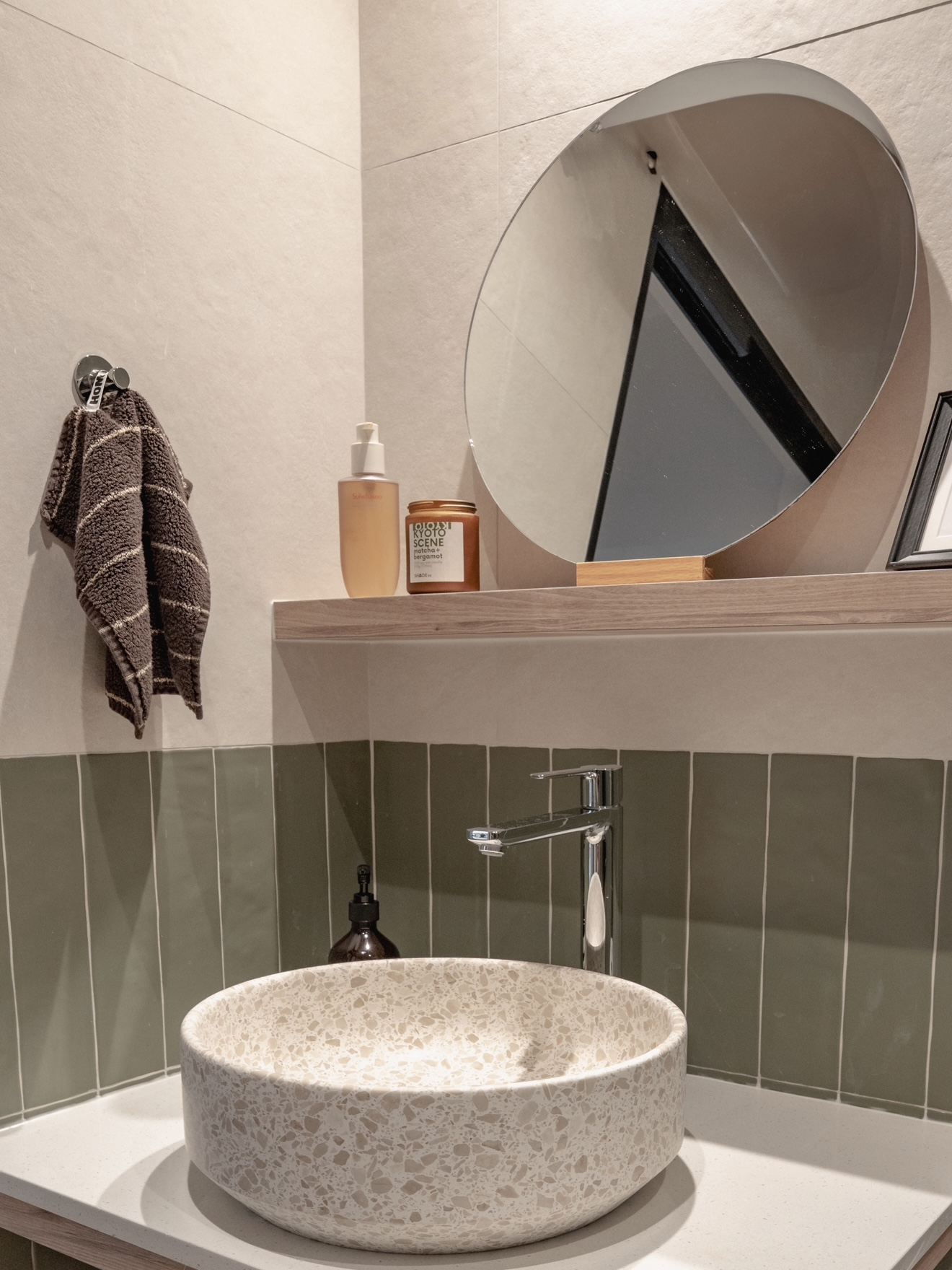 When the common bathroom is one of ur favourite rooms in the house…