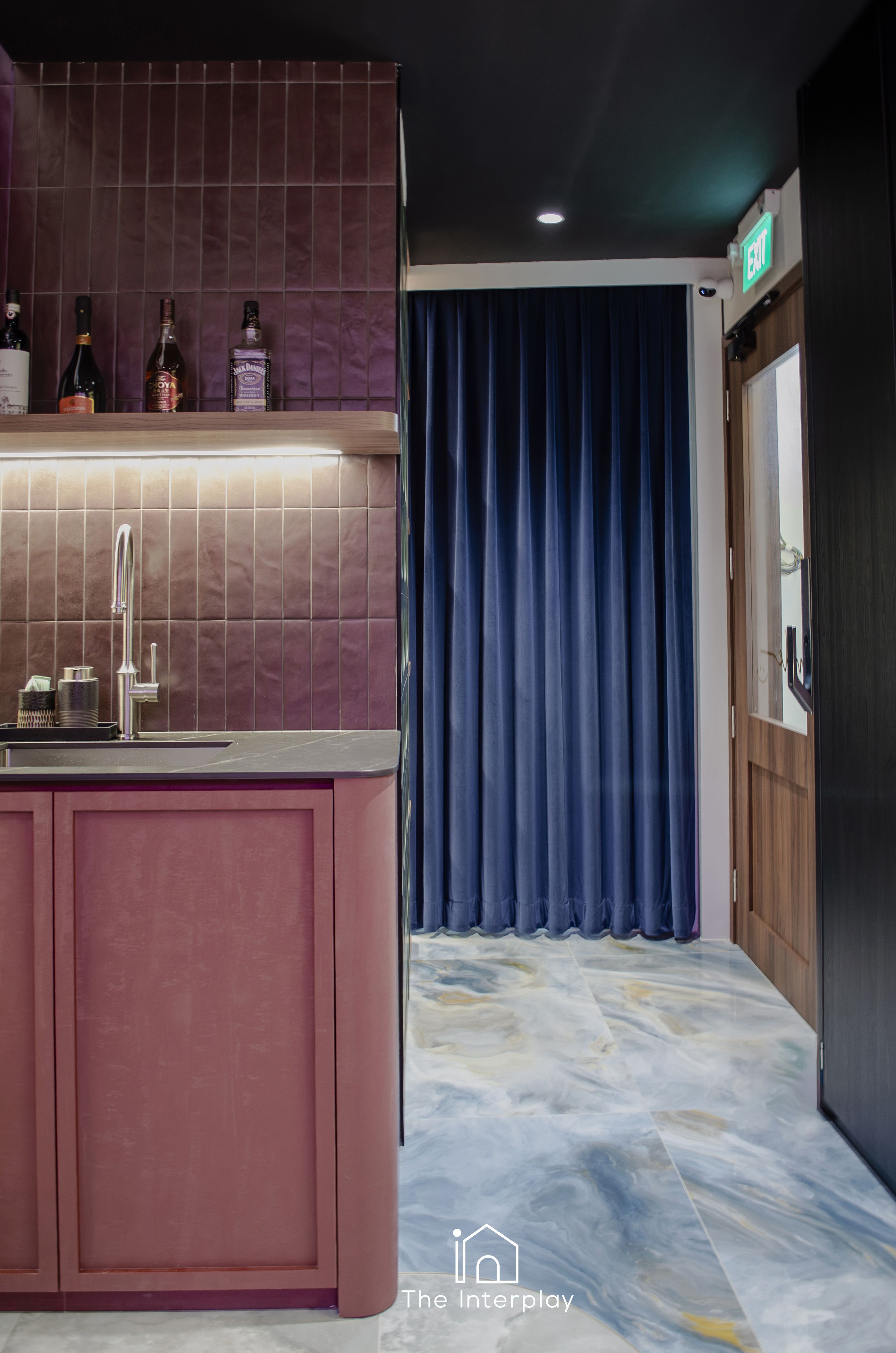 🍷A-Touch-of-Tipsy-Elegance-in-Everyday-Life