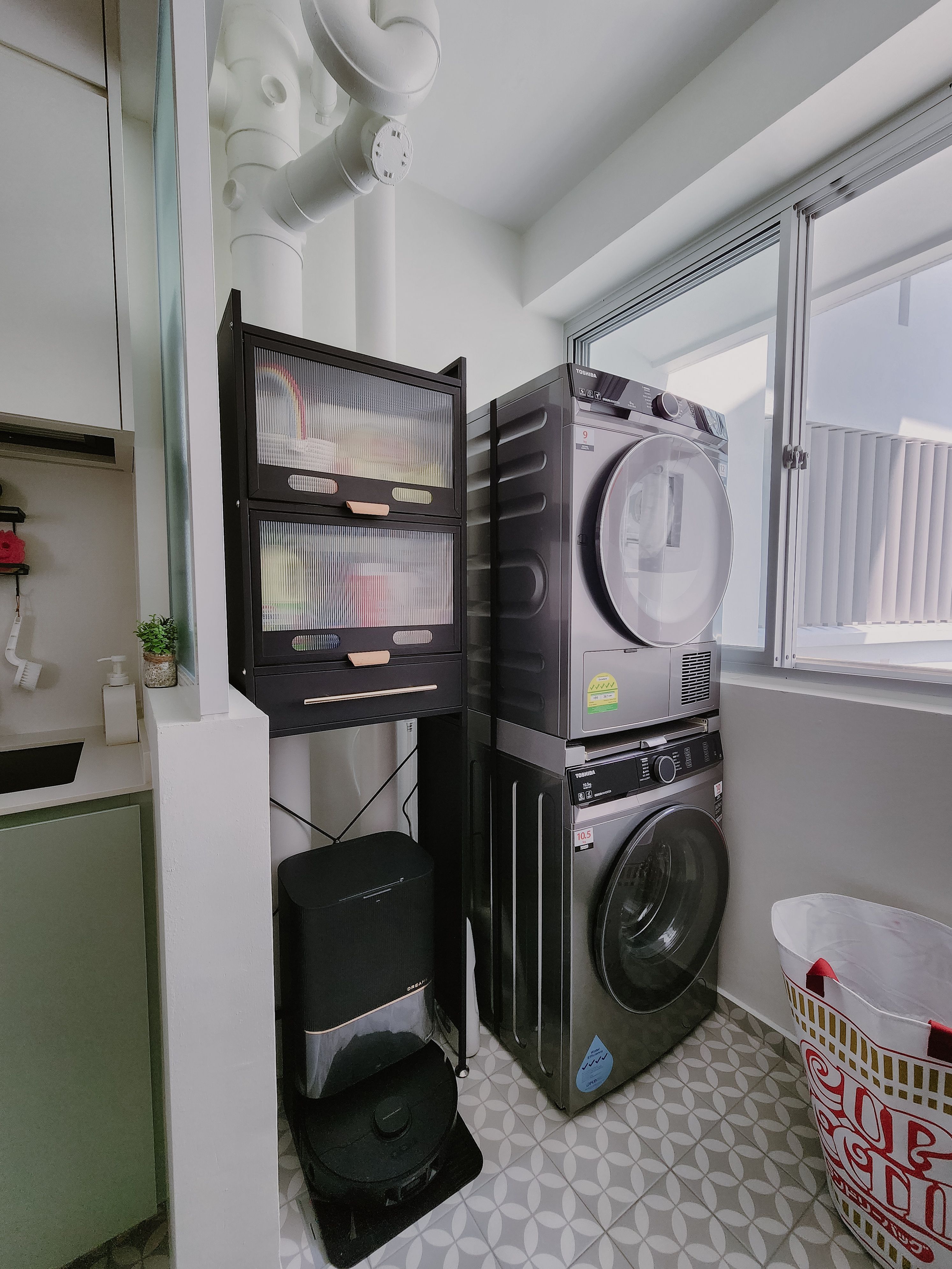 Budget friendly & space efficient service yard (without any carpentry)