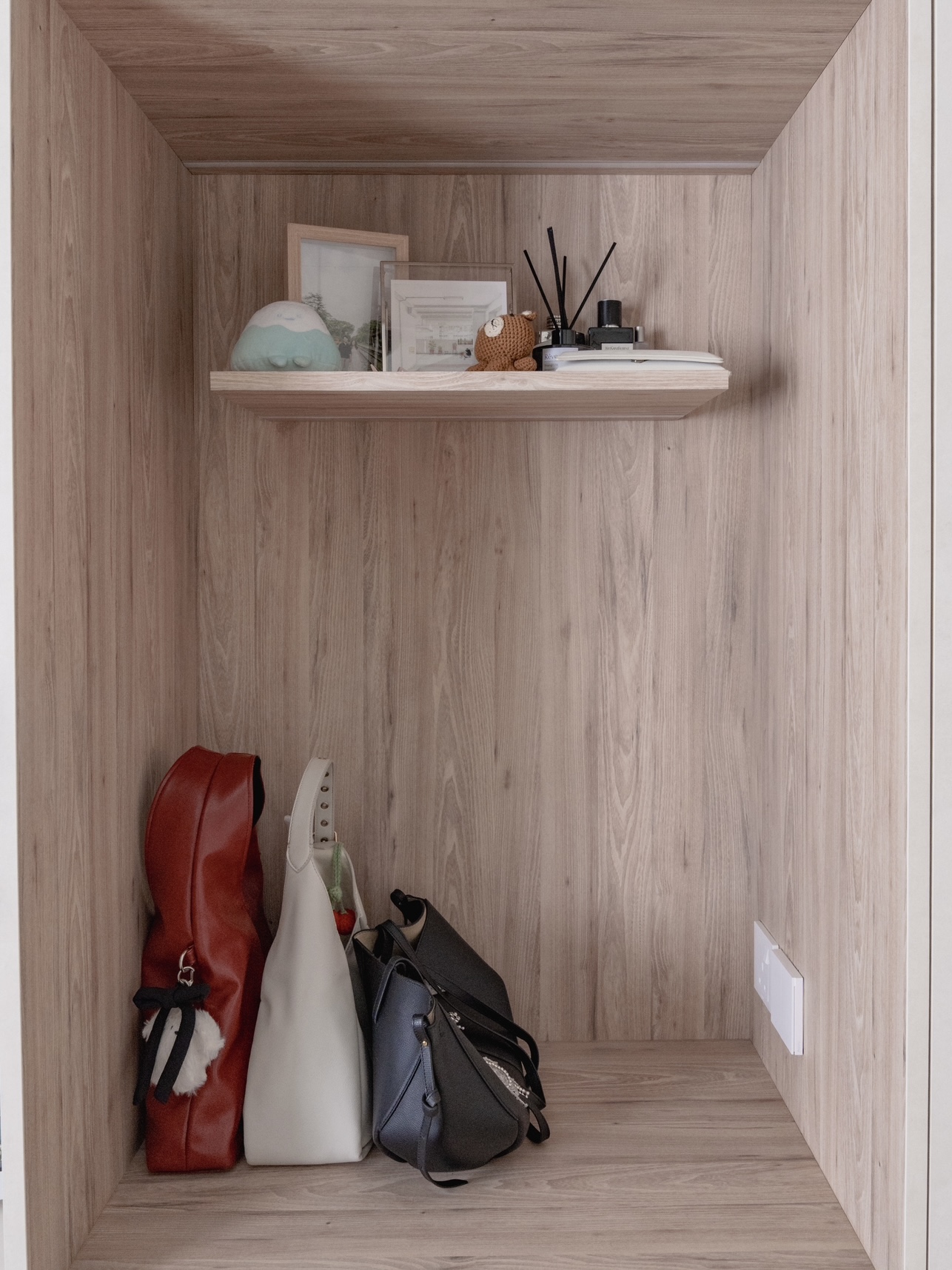 Alternate room configurations: Combining the master & common bedrooms