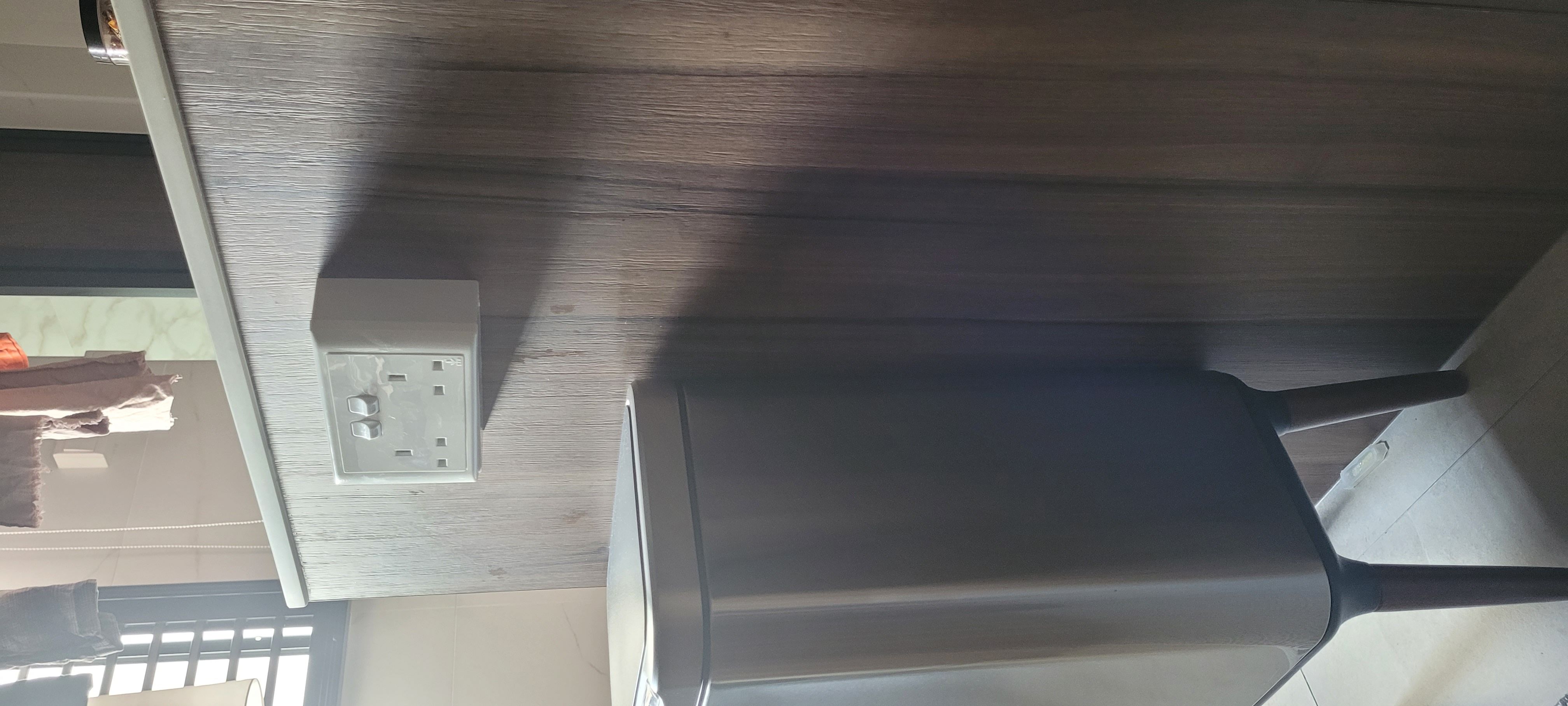 Closed & Squarish Kitchen : How we make it work!