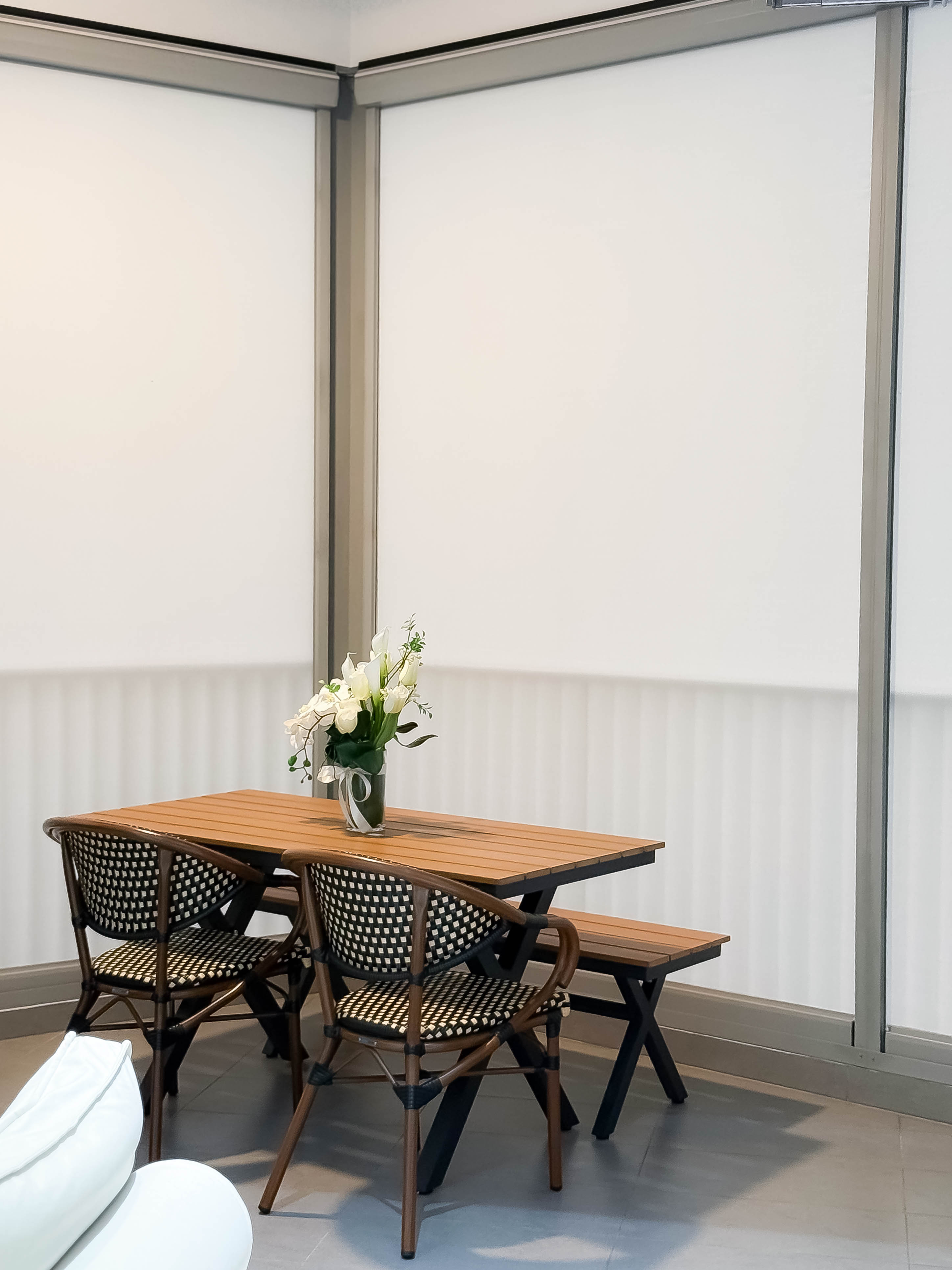 Tips to effectively enlarge your living space with the balcony