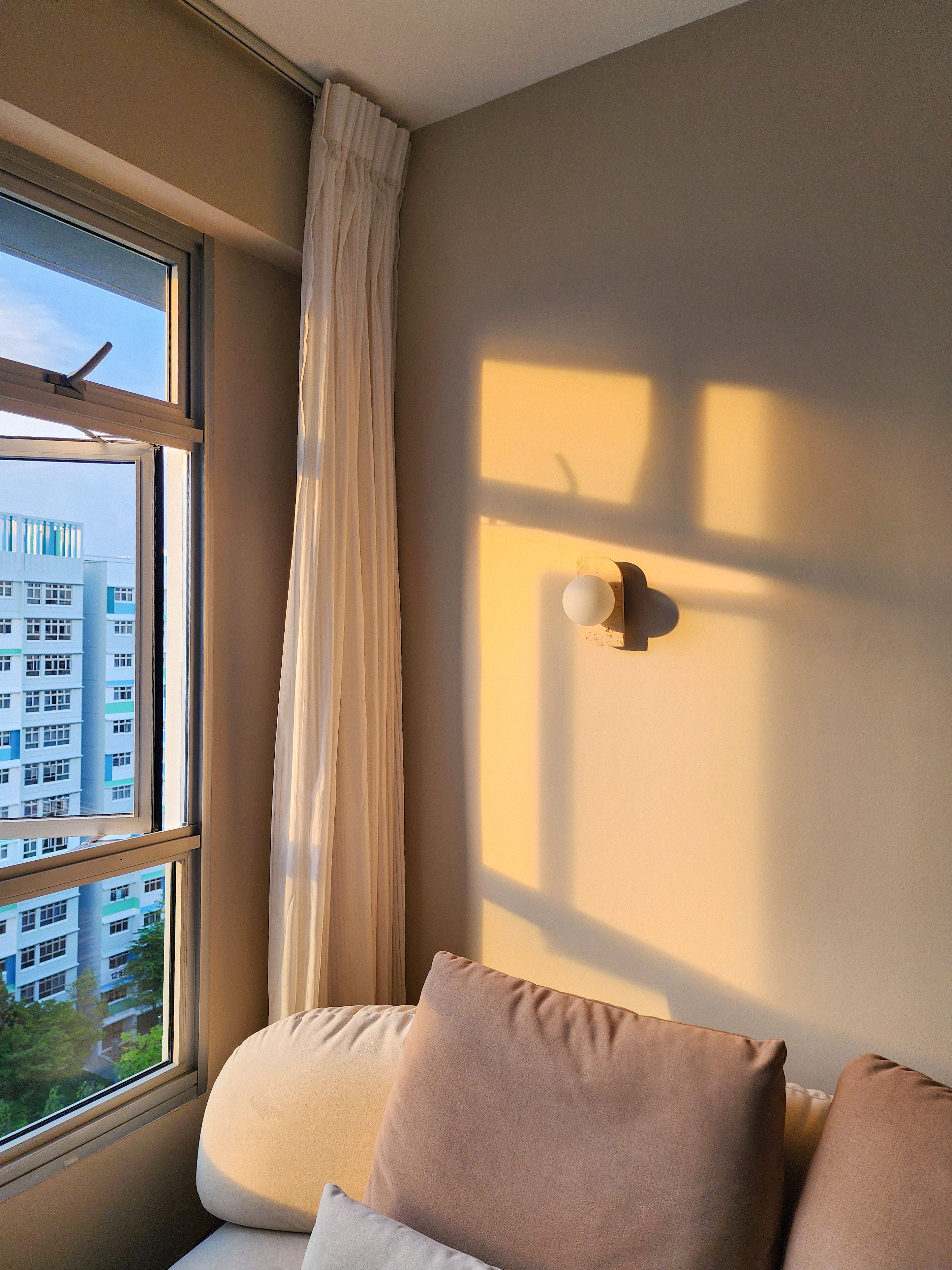 Home tour: $60k 4rm reno for a creamy home with arches and curves