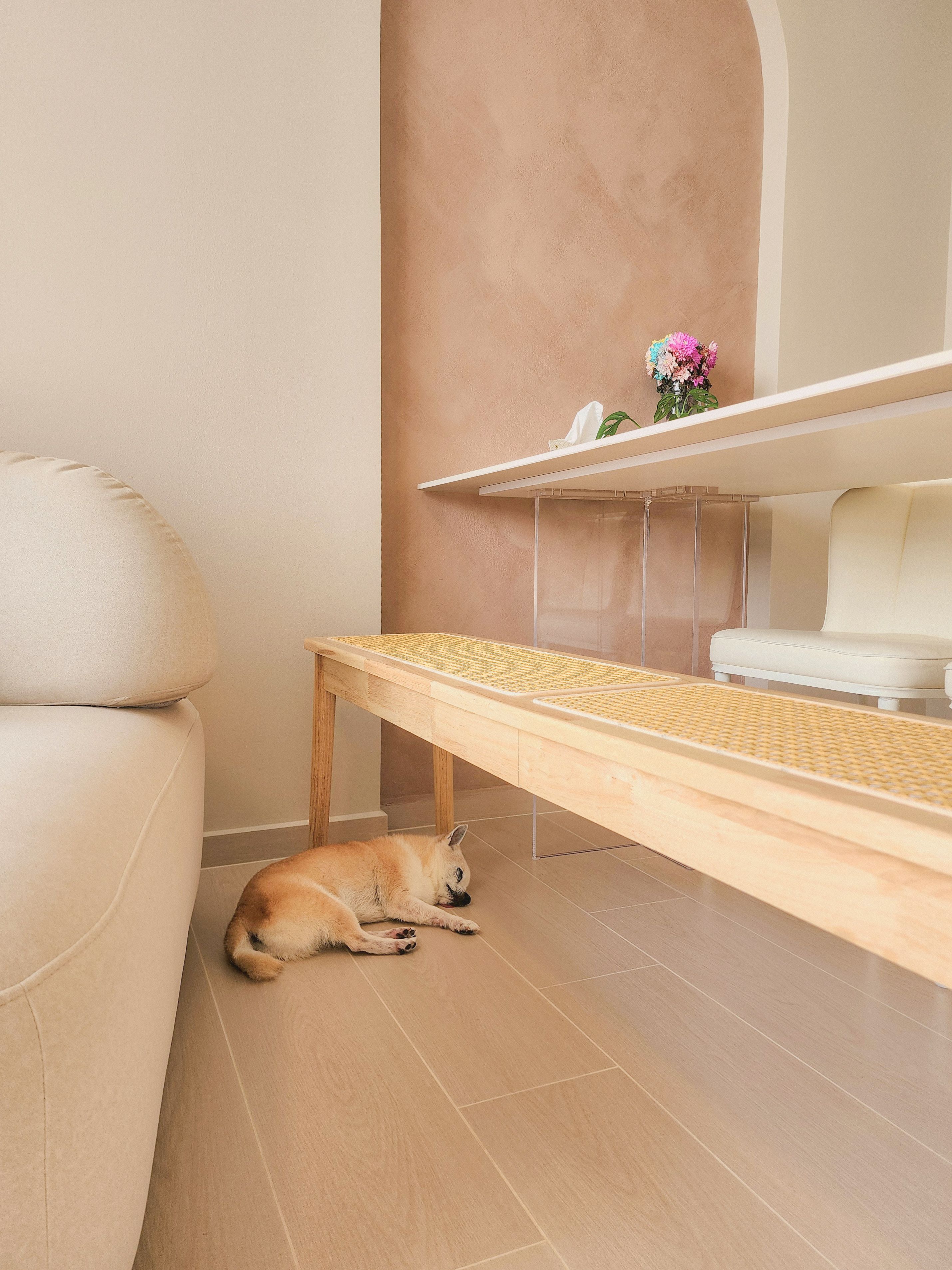 Home tour: $60k 4rm reno for a creamy home with arches and curves