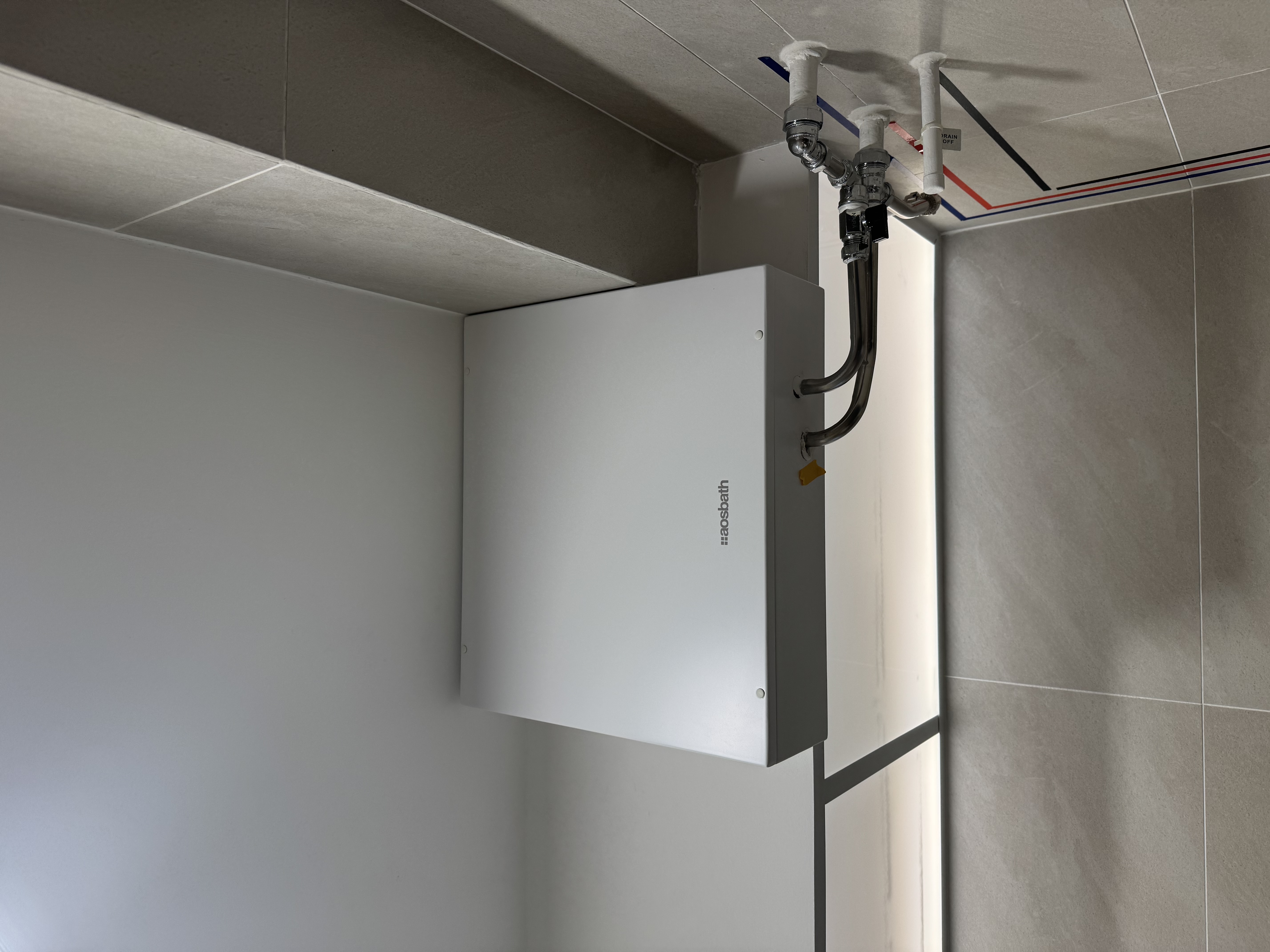 Who-knew-a-water-heater-could-look-this-good?