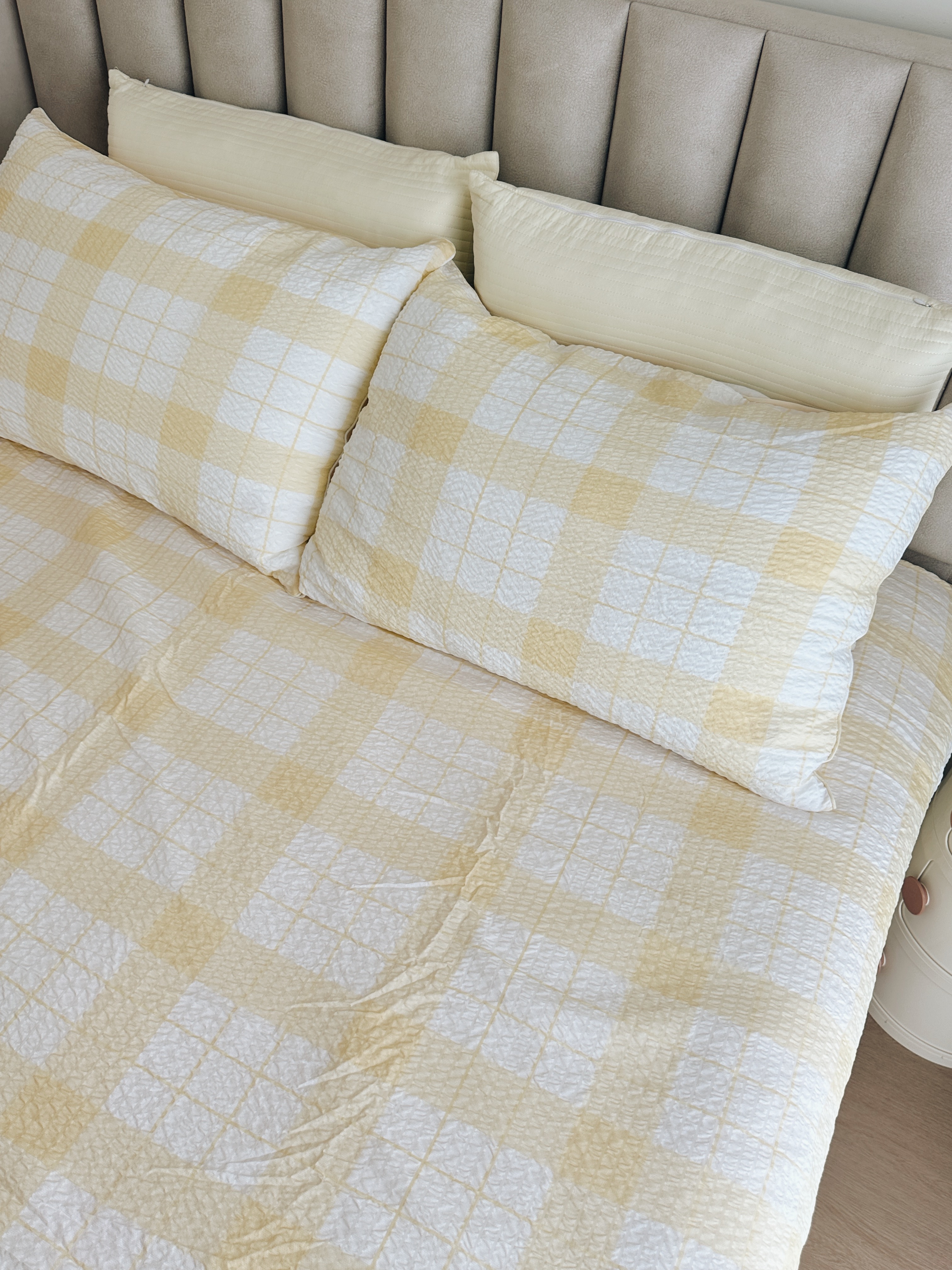 Quietly Minimal:  A Peek Into My Bedroom