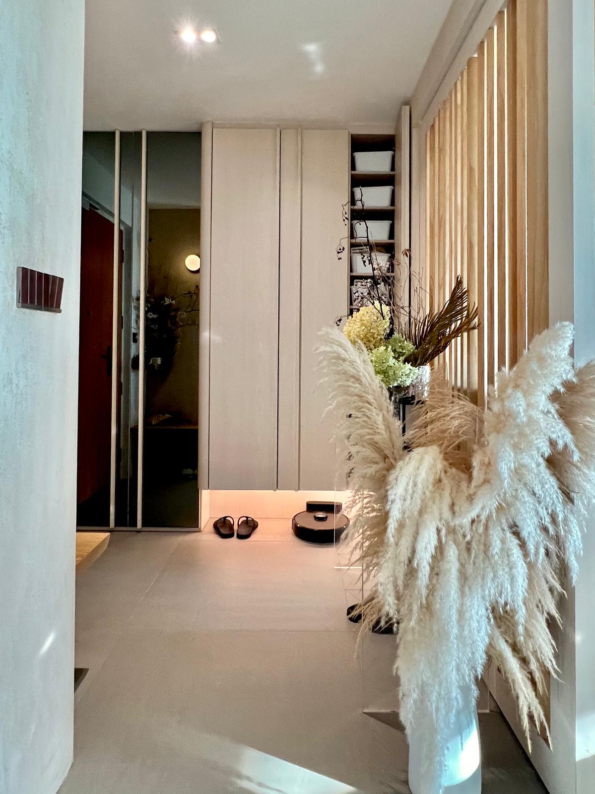 Entryway Know-How: Small Space, Smart Storage