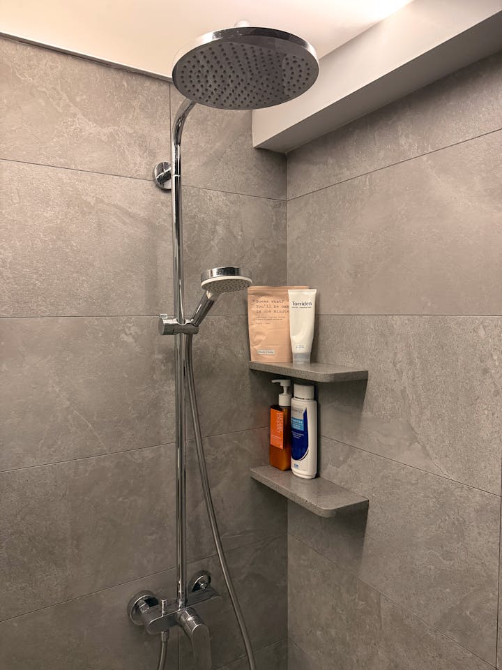 Bathroom Glow-Up: Same Layout, Totally Different Vibe 🚿✨