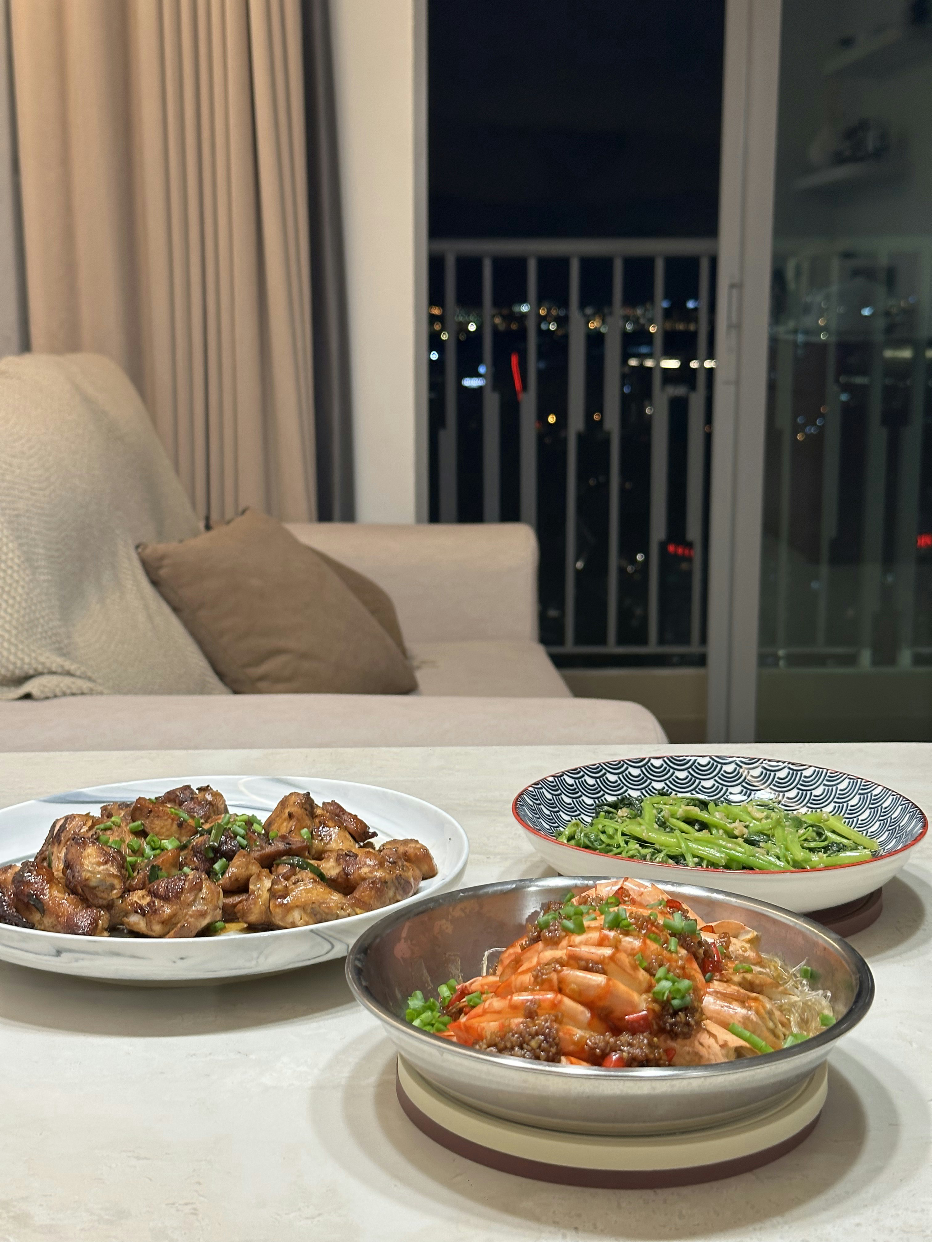 Dining area: Daylight for deadlines, moonlight for meals.
