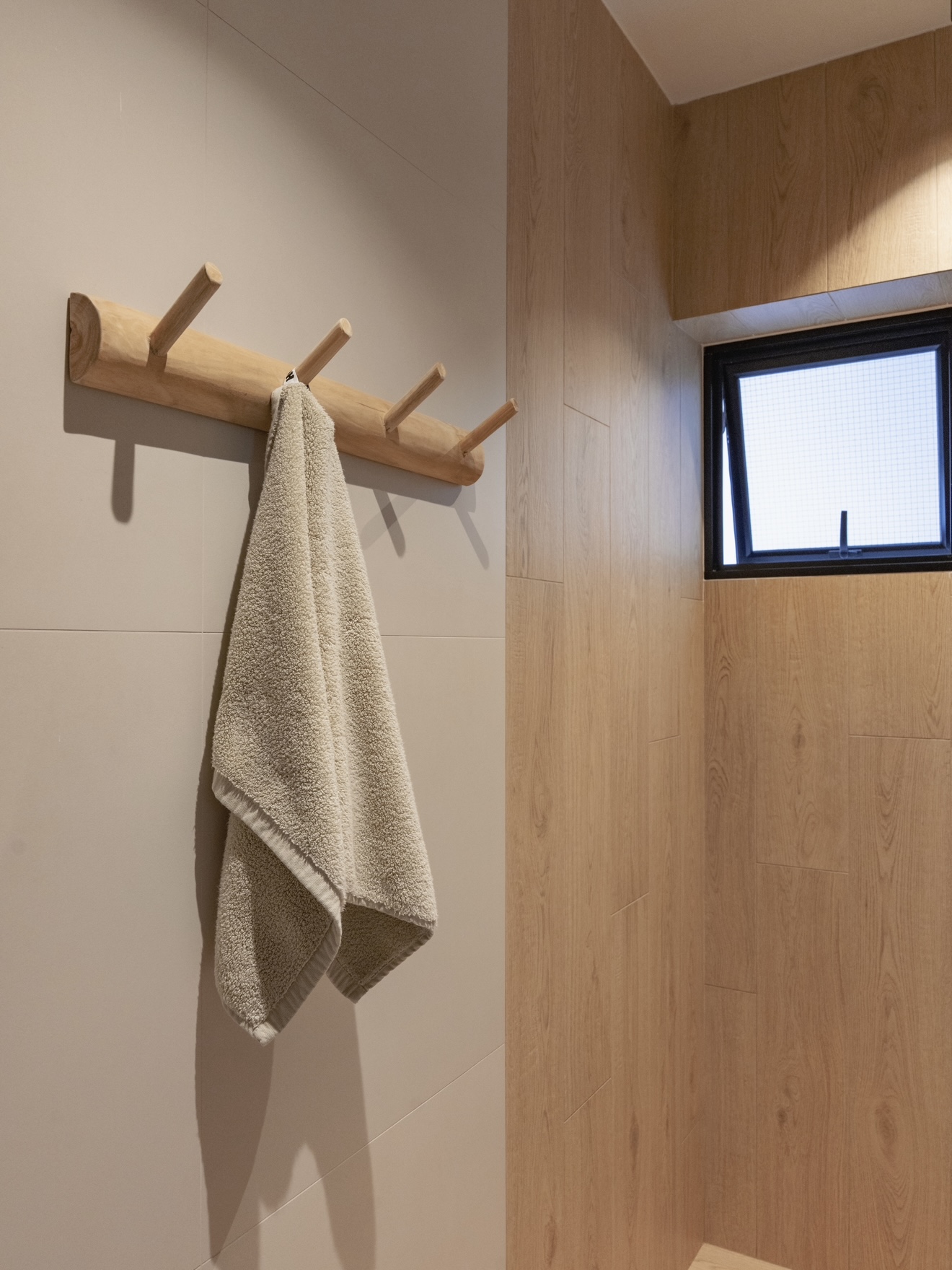 No boring showers here: An onsen-inspired bathroom with a modern twist