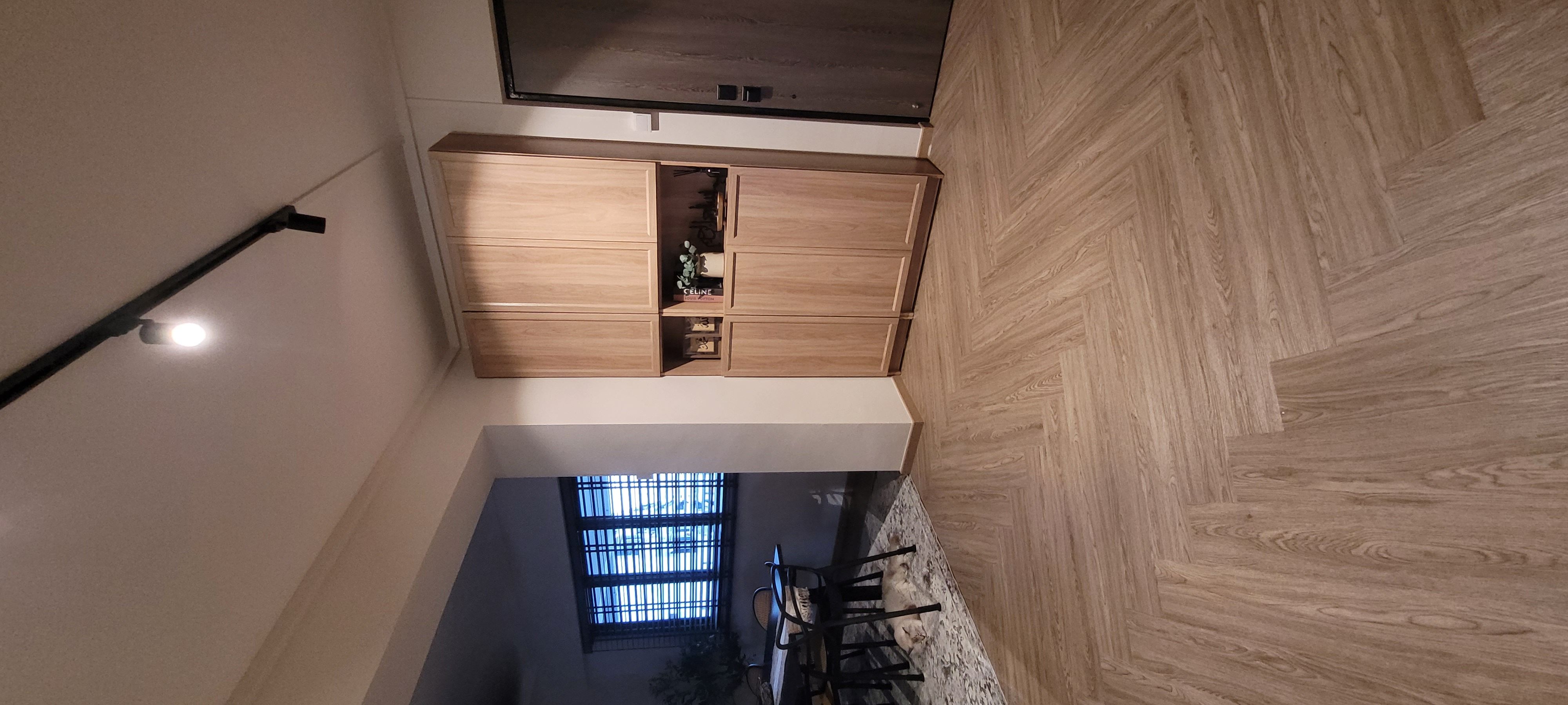 The entryway to... our Home 🤎🖤