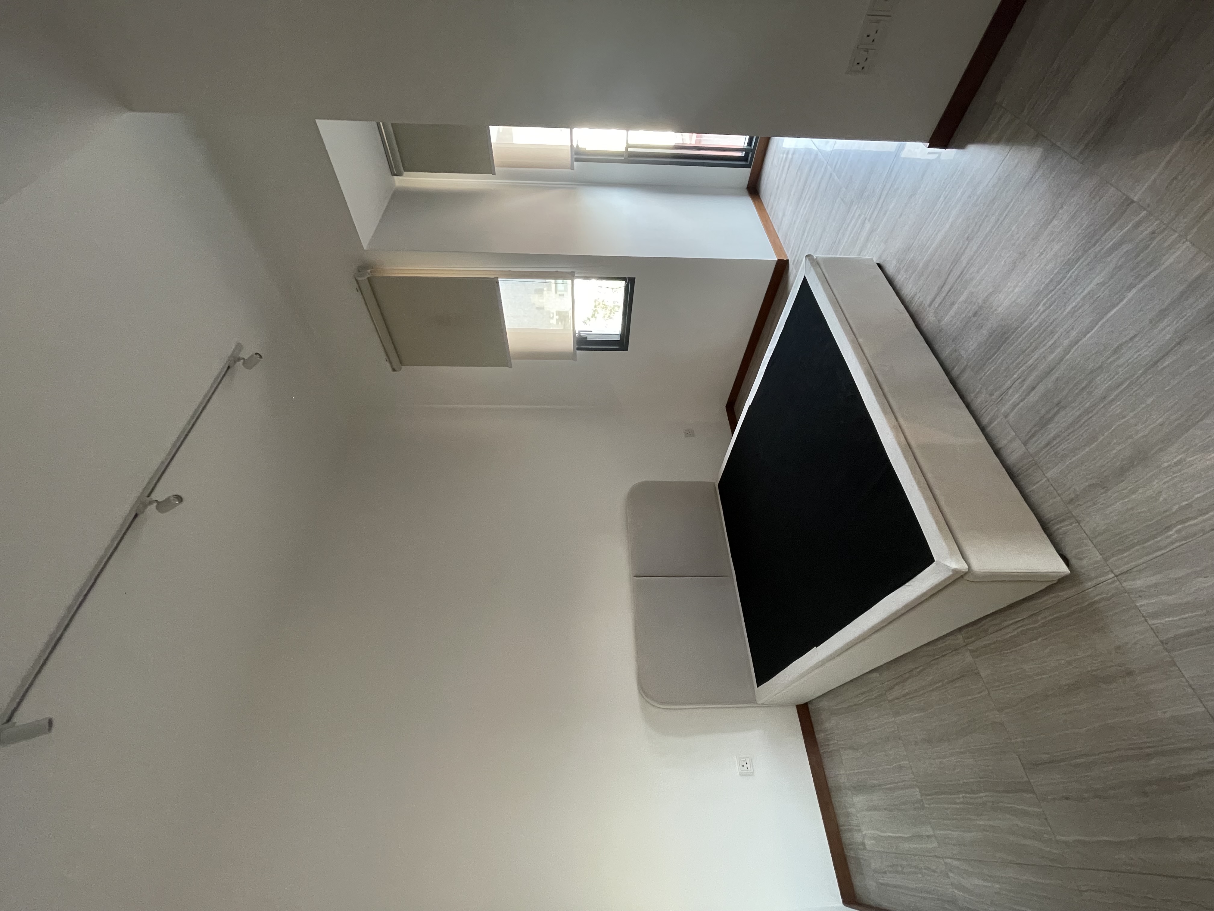 Soft & Cozy Bed Styling 🌸