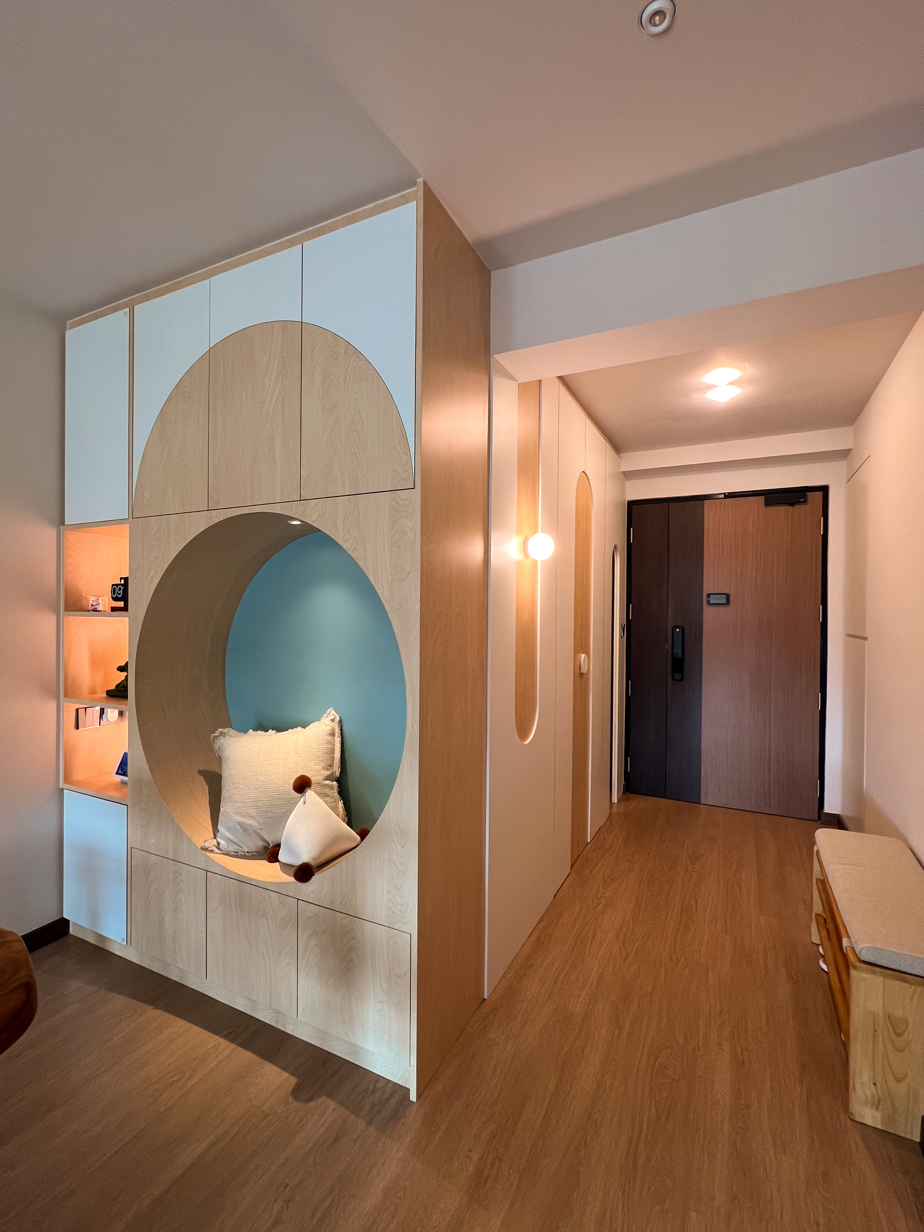 entrance: full height to fully hide