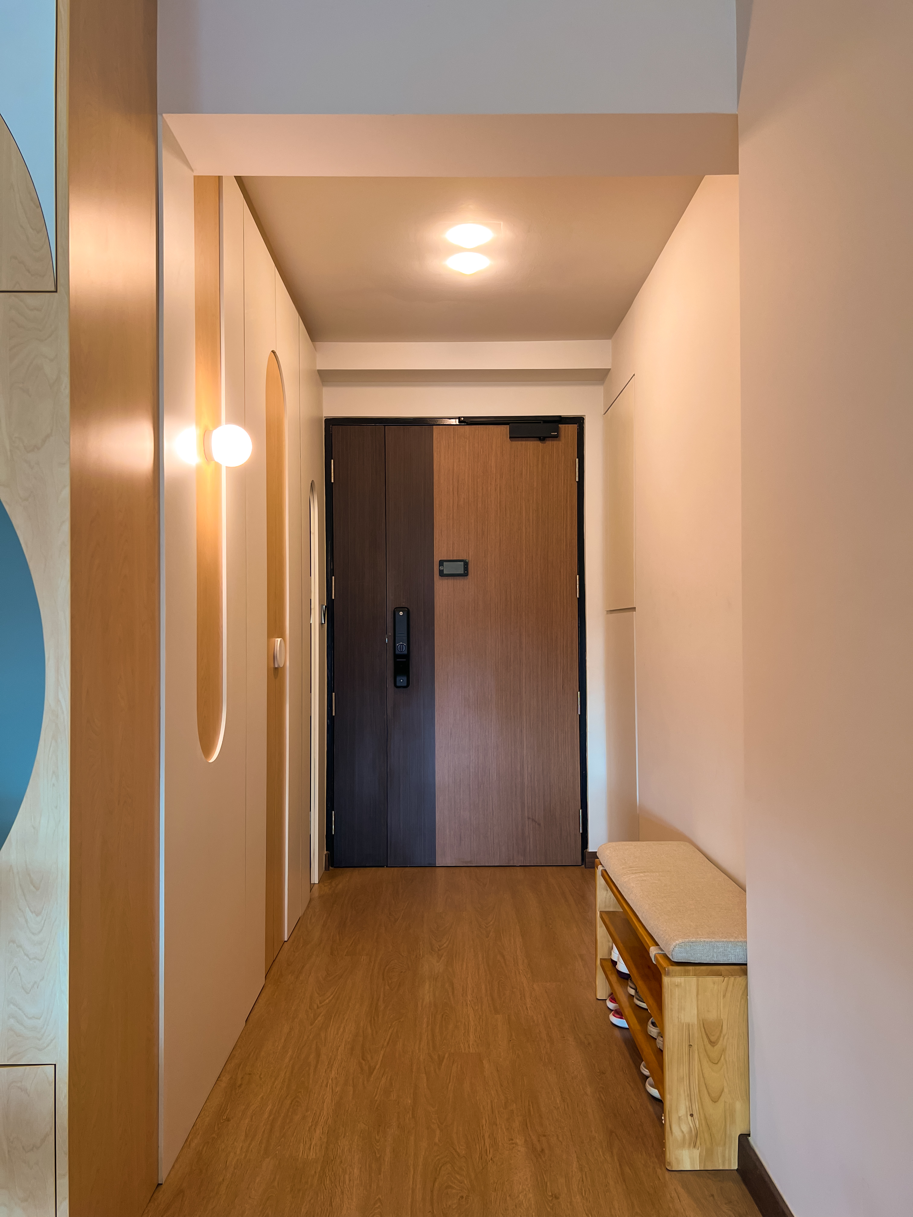 entrance: full height to fully hide