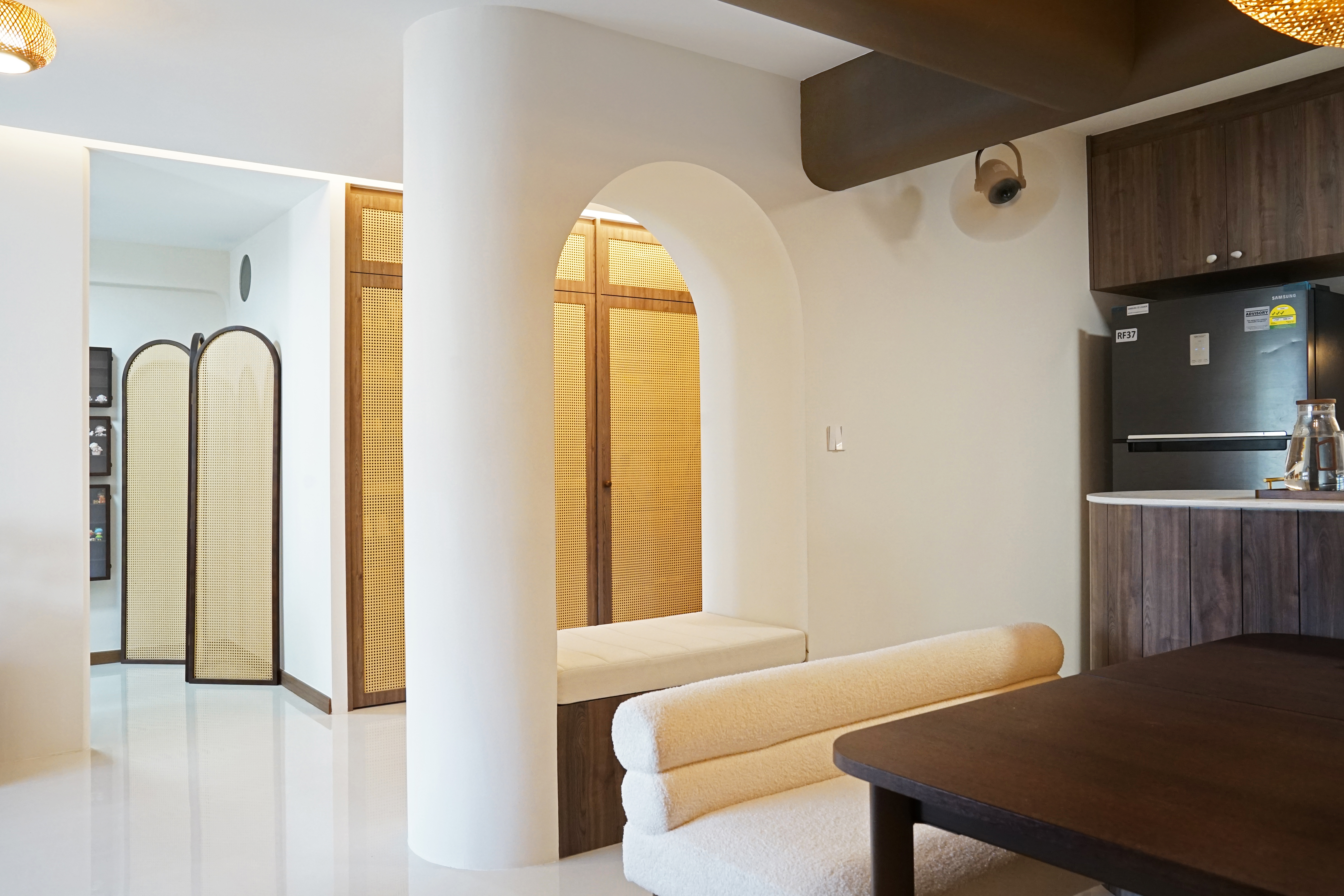 House-Tour:-A-natural-yet-elegant-charm-Modern-Baline-in-a-5-Room-BTO