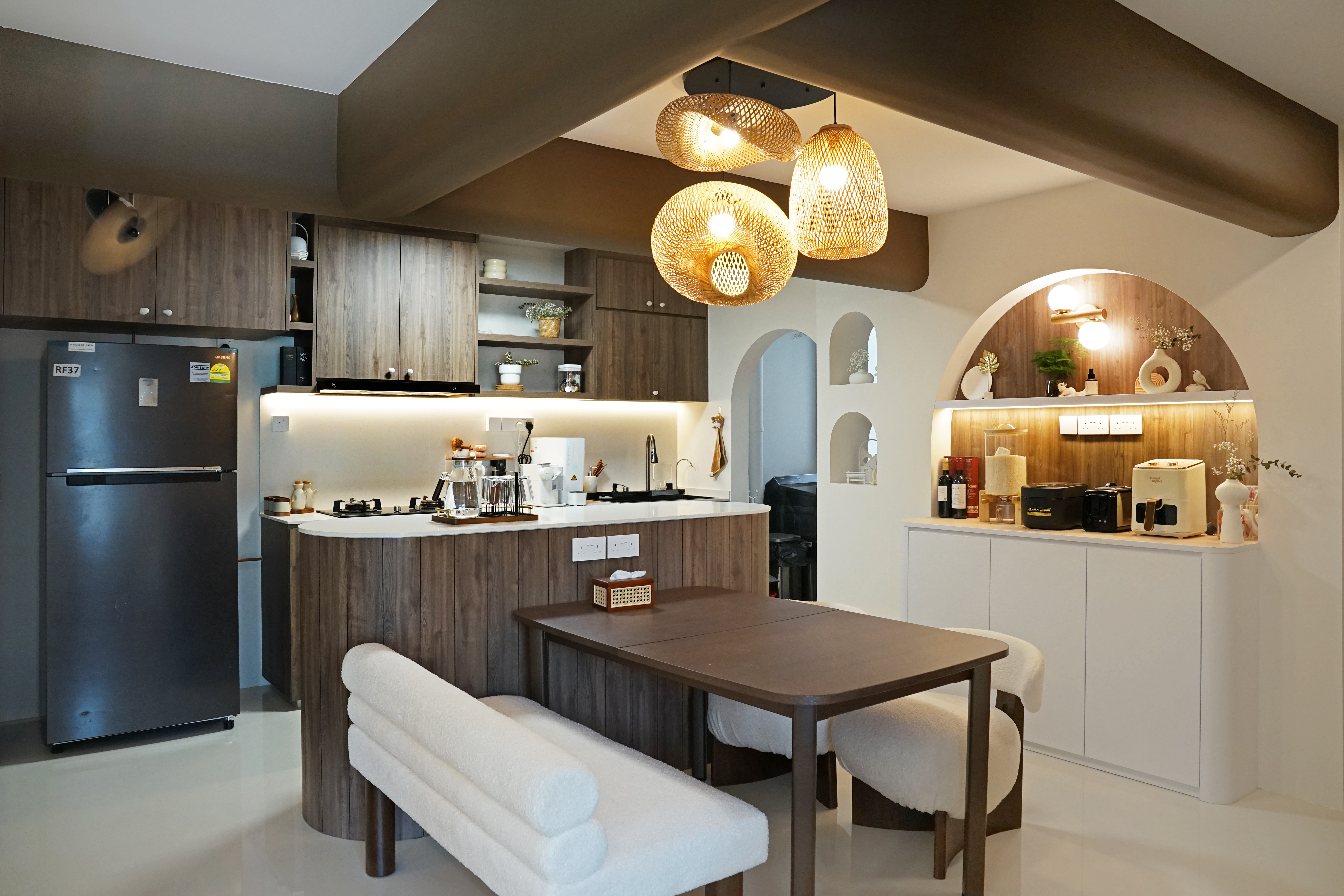 House Tour: A natural yet elegant charm Modern Baline in a 5-Room BTO