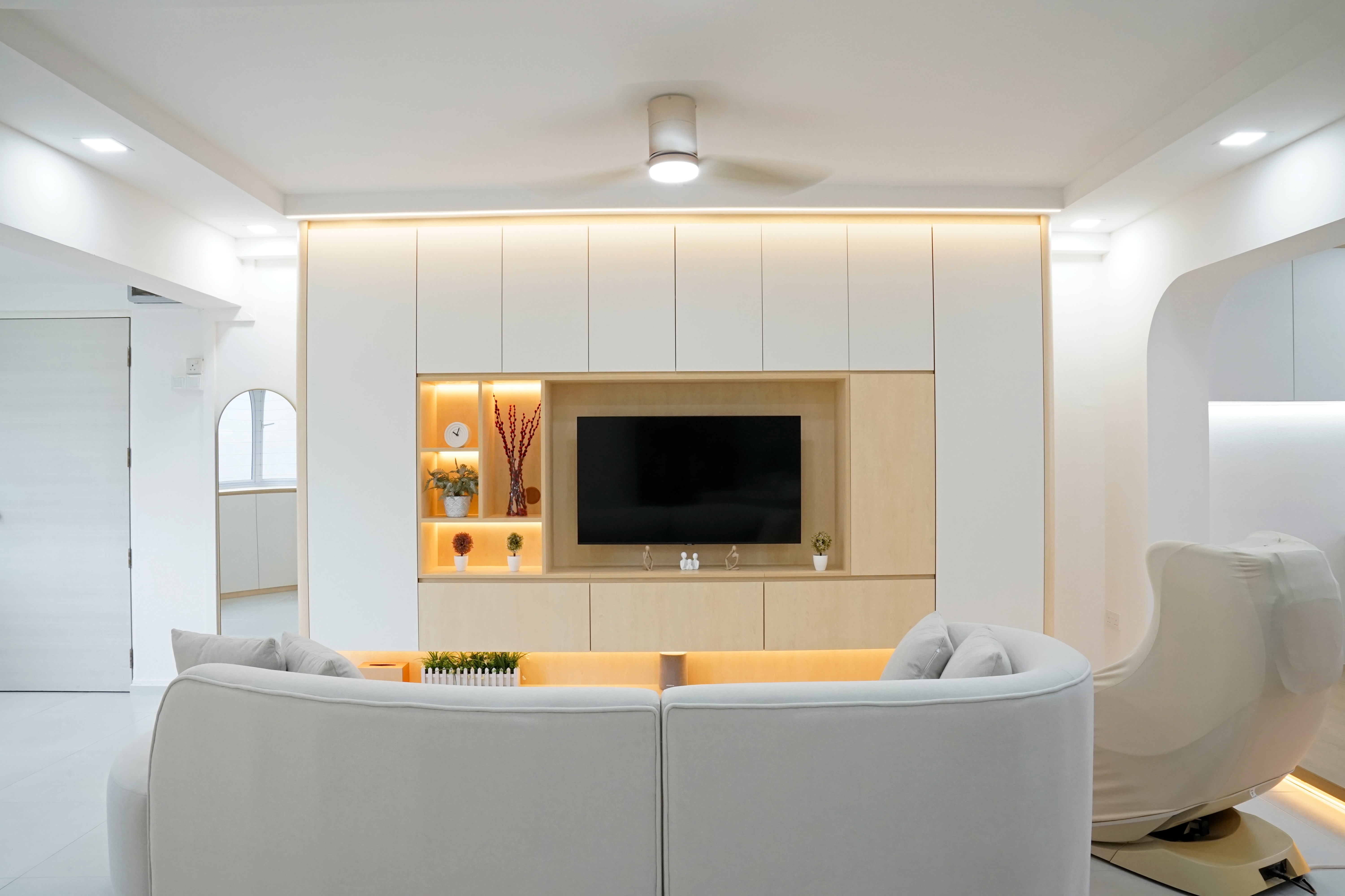 House-Tour:-A-Soft,-Serene-&-Smartly-Scandinavian-in-a-5-Room-BTO