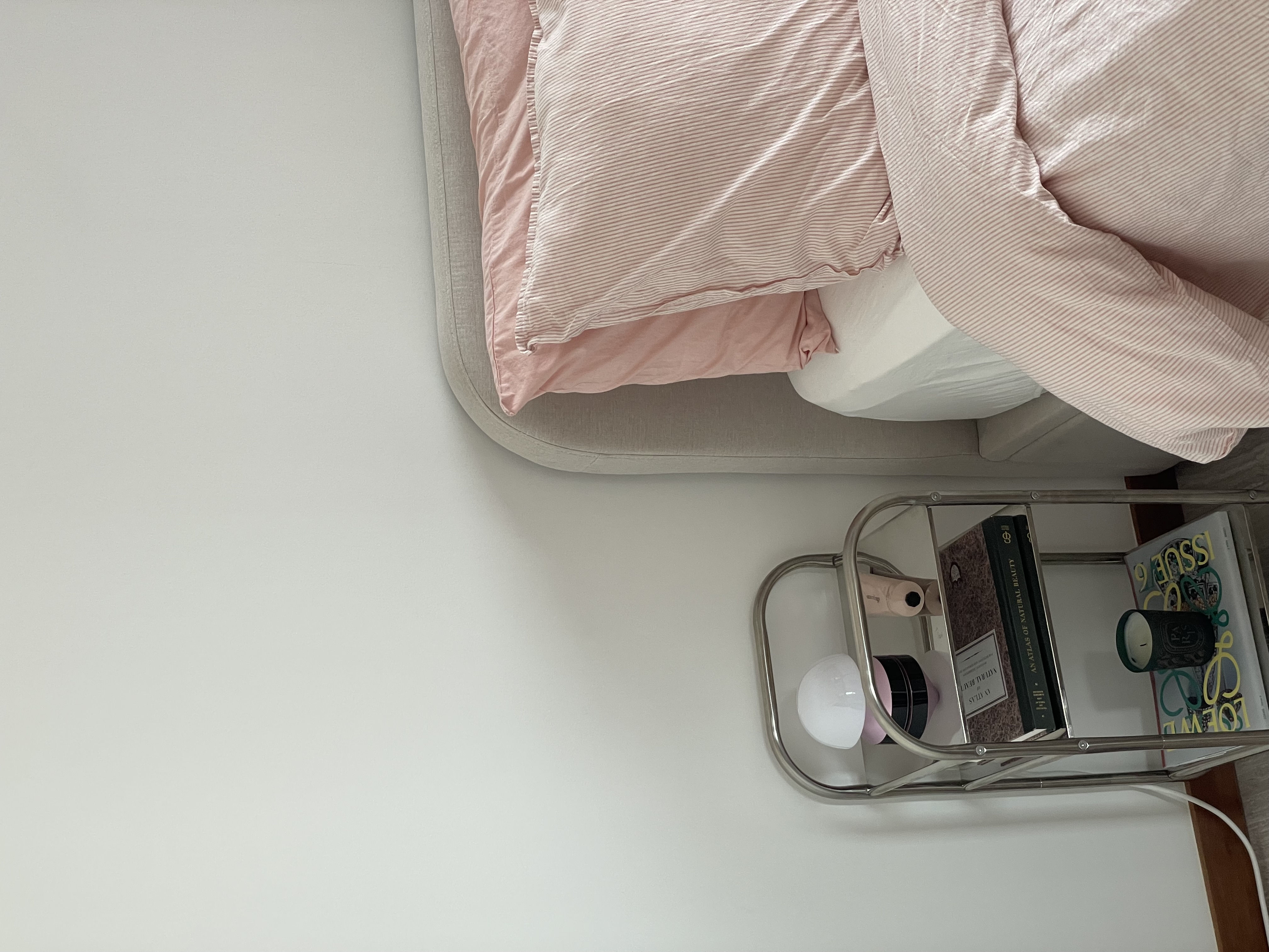 Beyond-the-Bed:-Styling-the-Rest-of-the-Bedroom-🥱