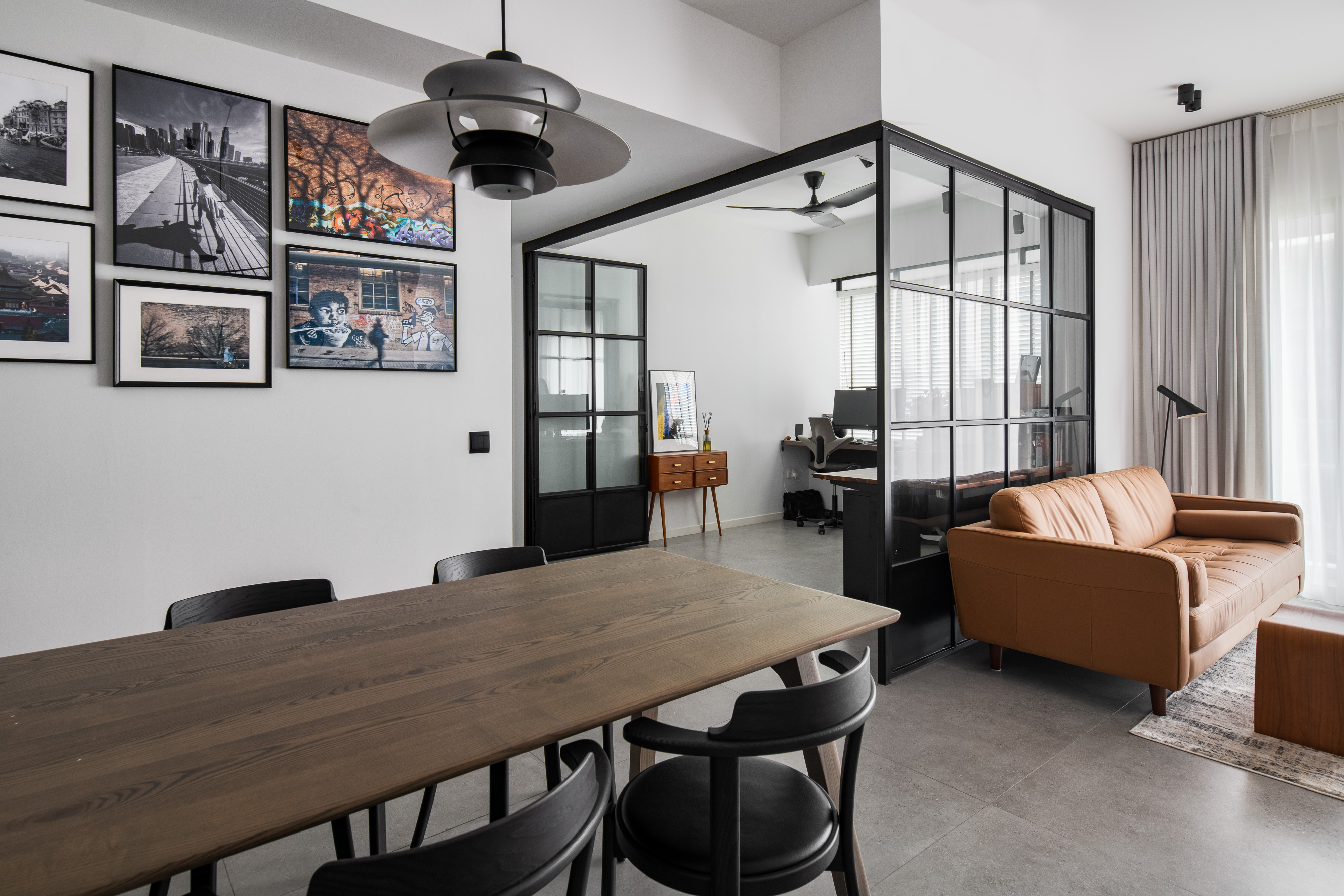 Mixed Modern Home With Lush Botanicals