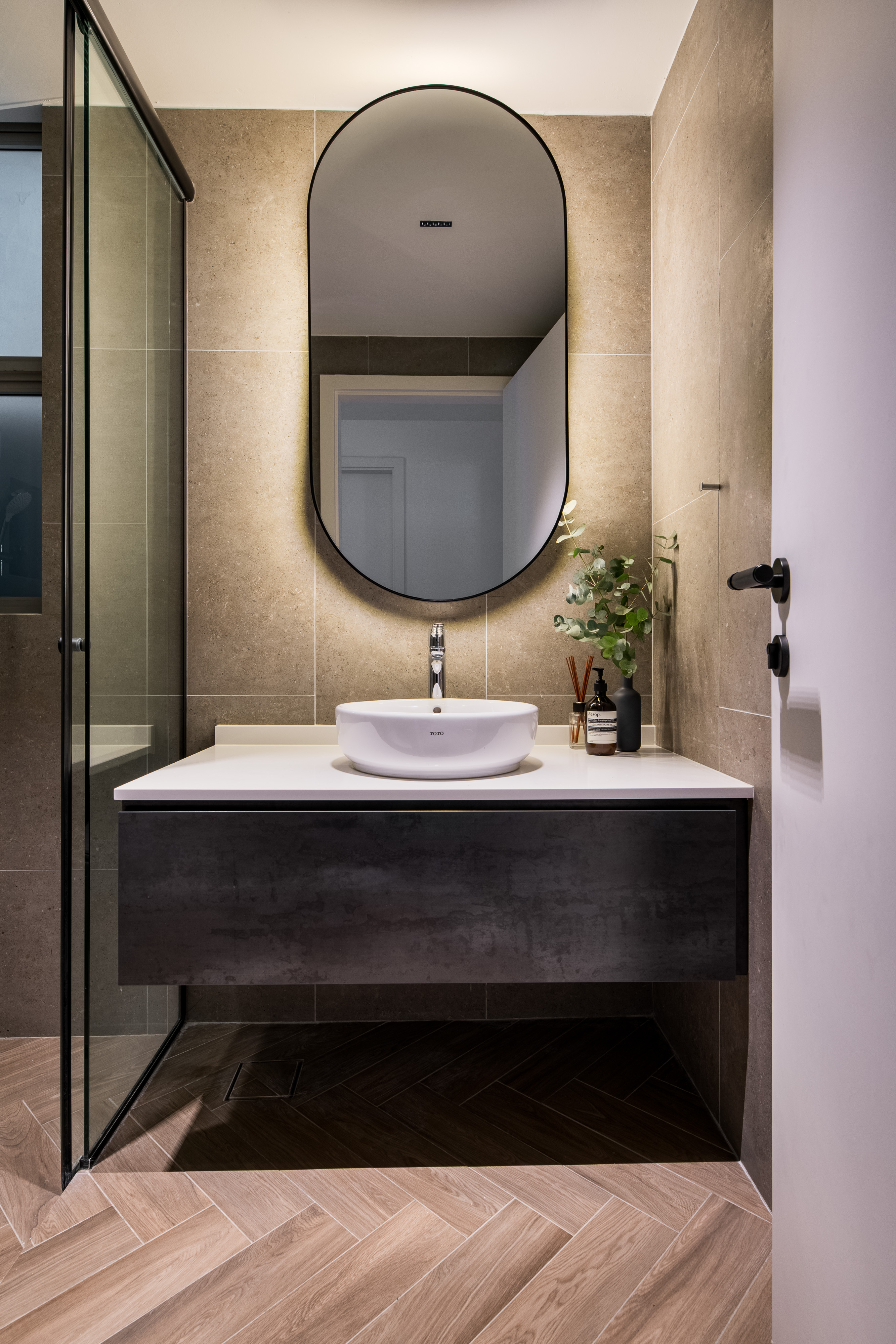 Mixed Modern Home (II) Styling & Details