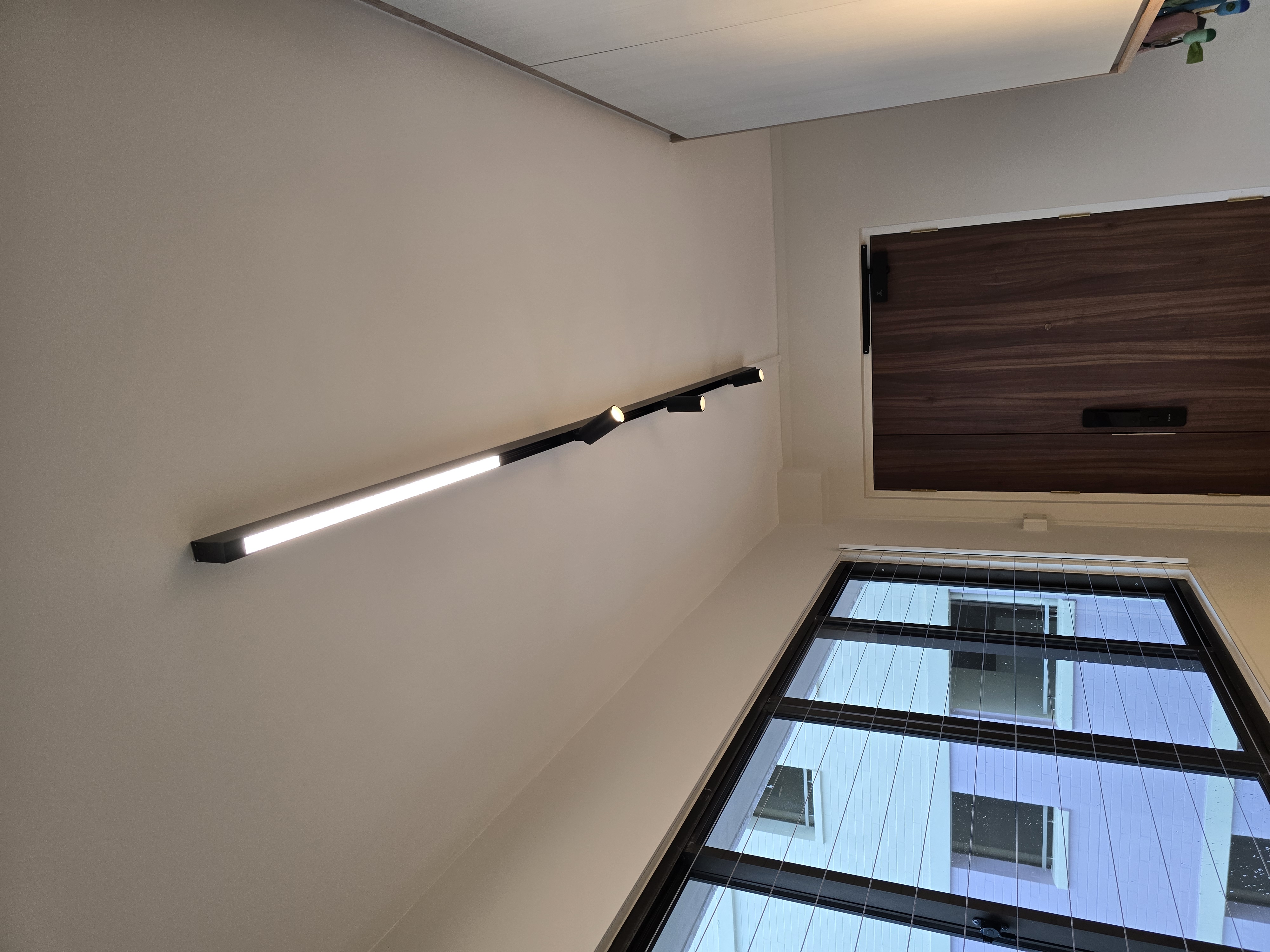 ~Lights and Fans in the House~