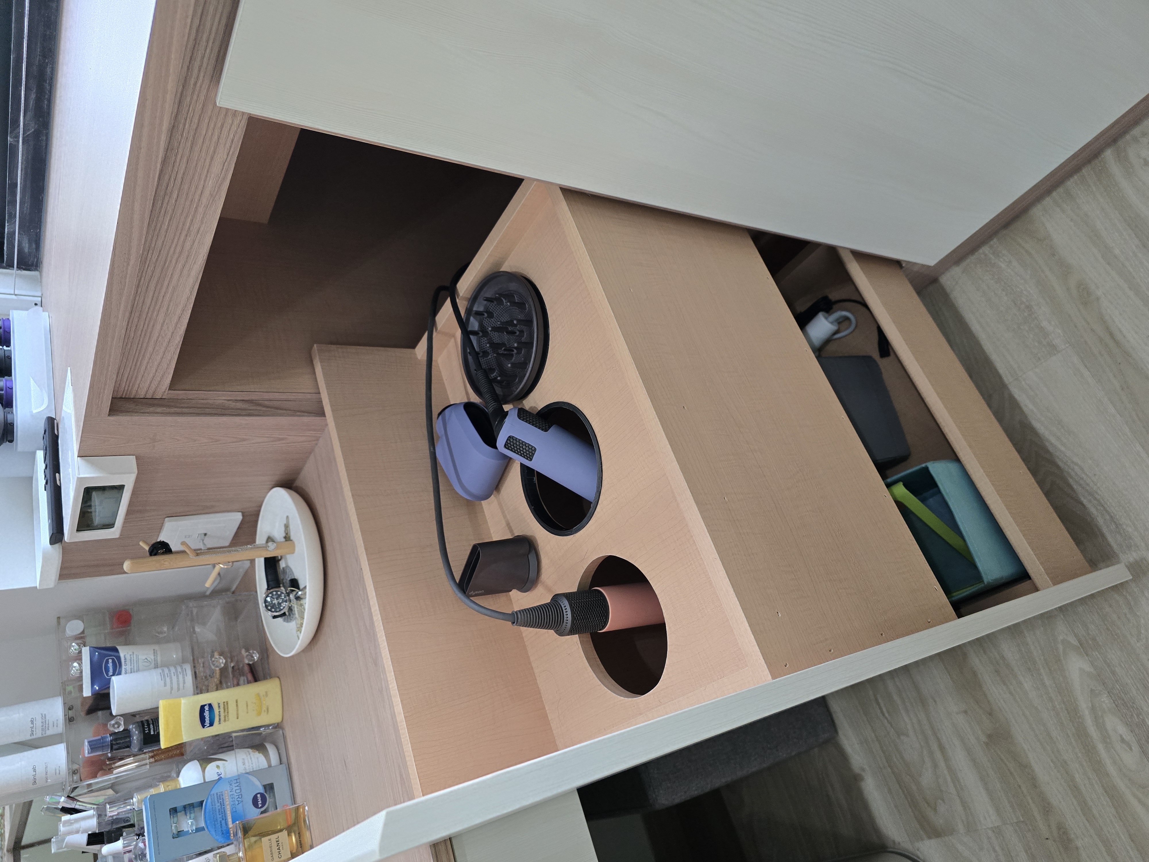 Master bedroom part 1 of 2