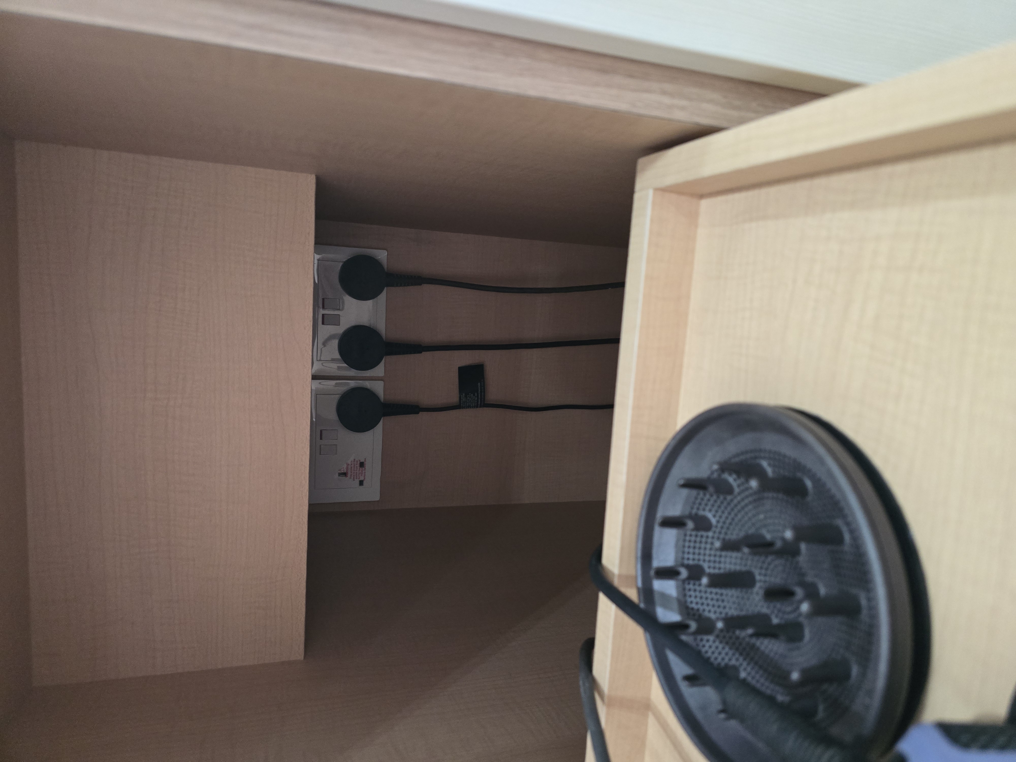 Master bedroom part 1 of 2