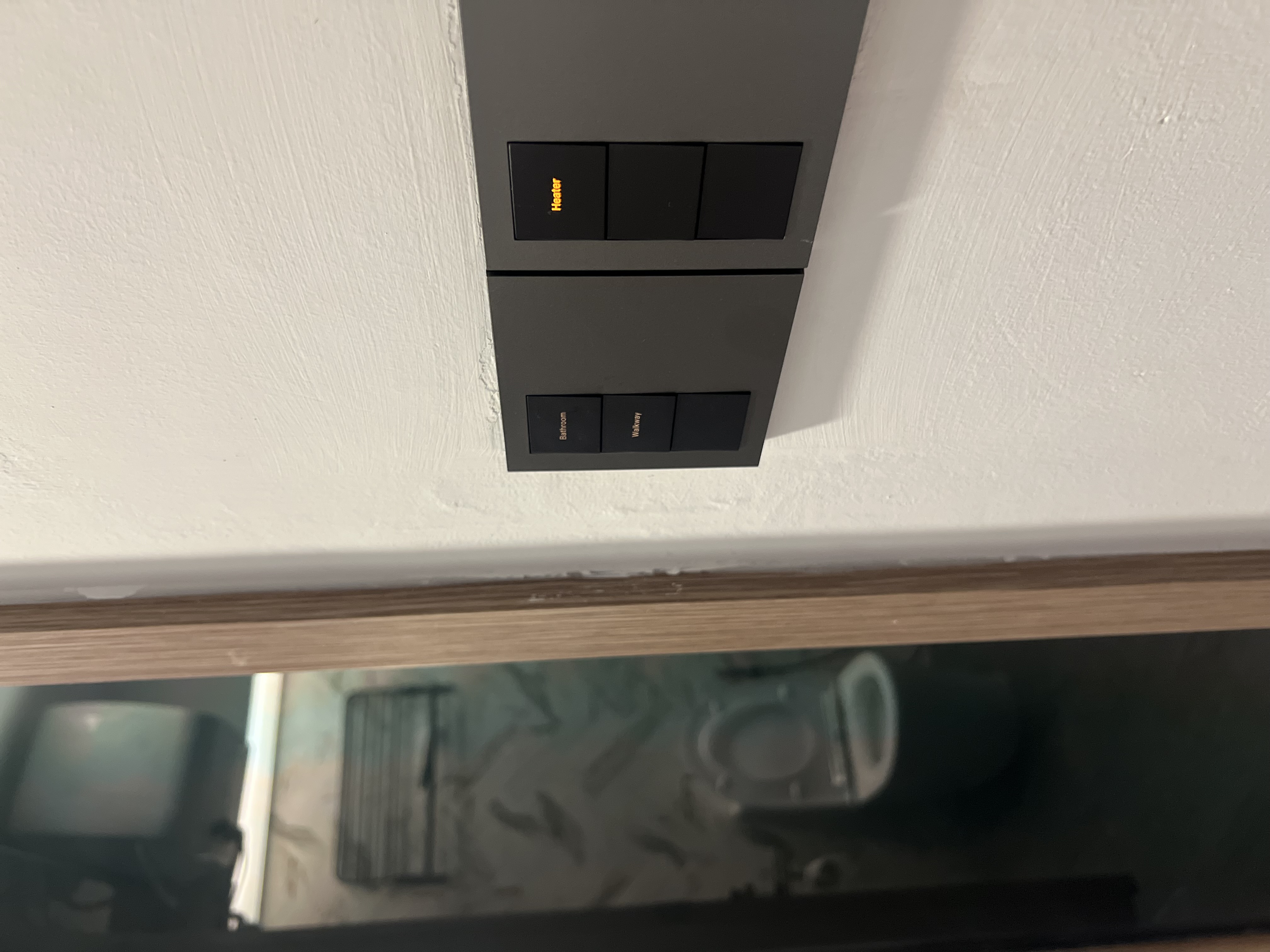 𝐇𝐞𝐫𝐞’𝐬 𝐡𝐨𝐰 𝐰𝐞 𝐬𝐦𝐚𝐫𝐭𝐞𝐧𝐞𝐝 𝐮𝐩 𝐨𝐮𝐫 𝐡𝐨𝐦𝐞