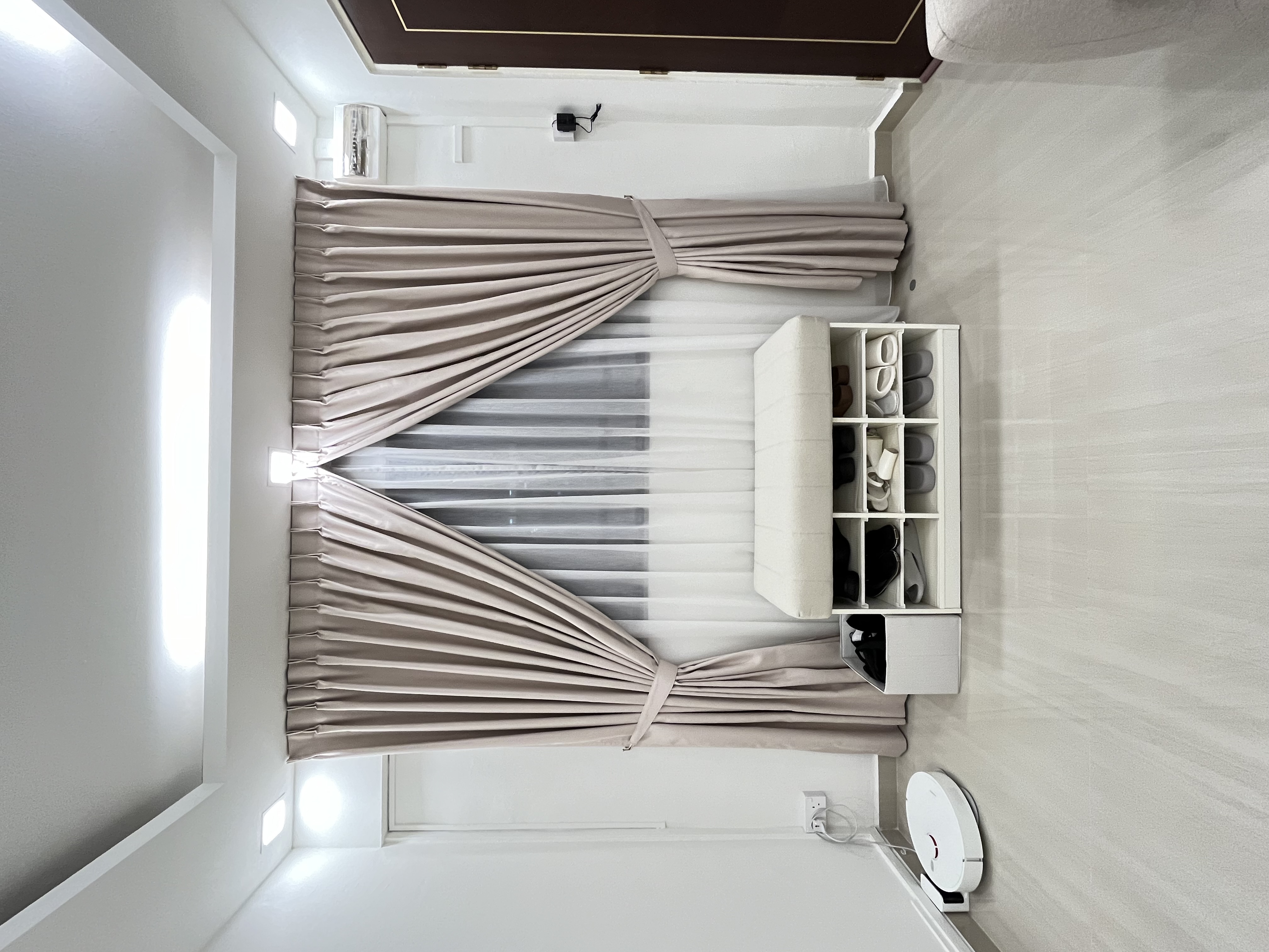 Enter-here,-Minimalist-Home-Owner!