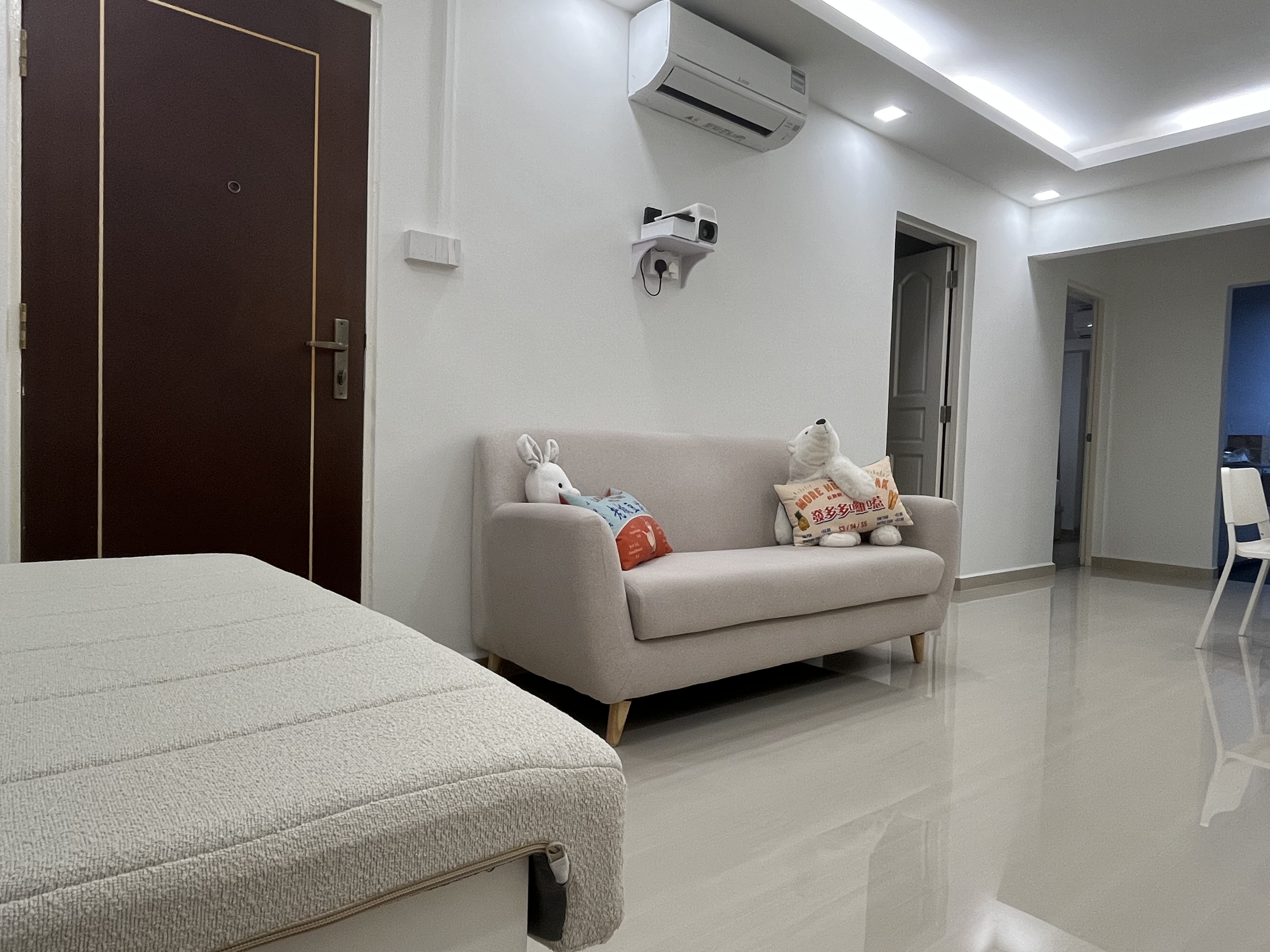 Enter here, Minimalist Home Owner!