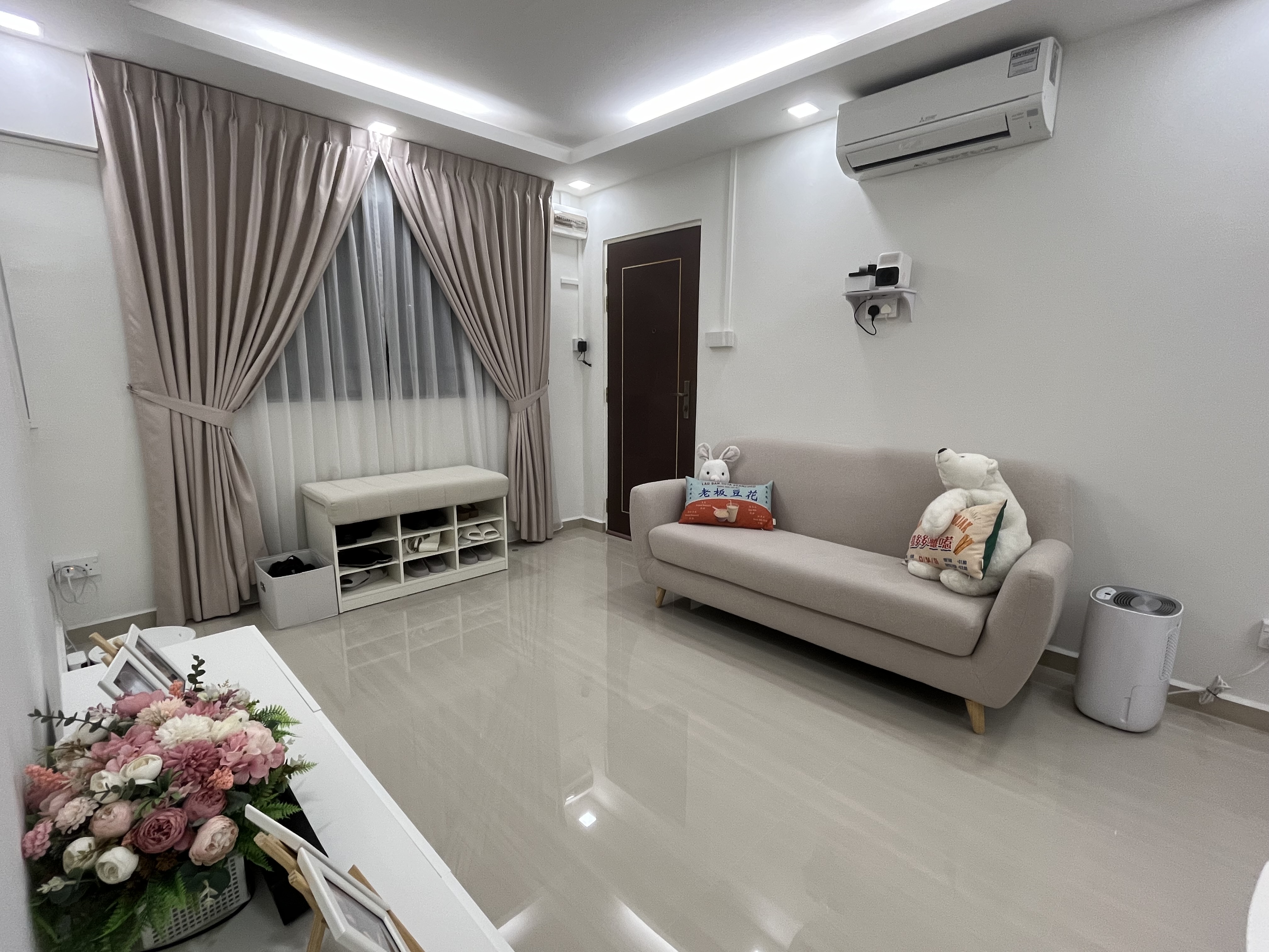 Enter here, Minimalist Home Owner!