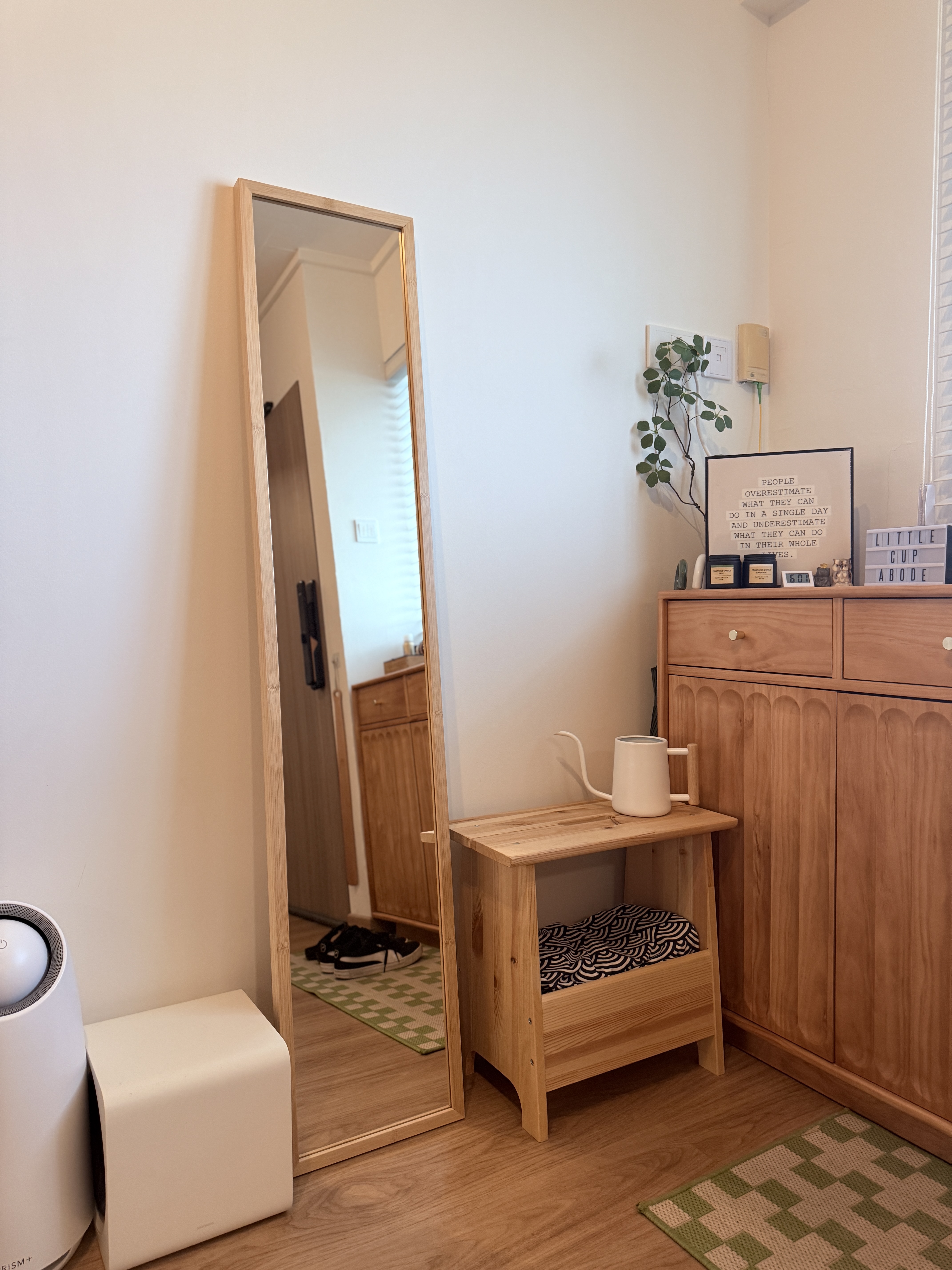 Things That Don't Add Clutter But Still Designs Your Space