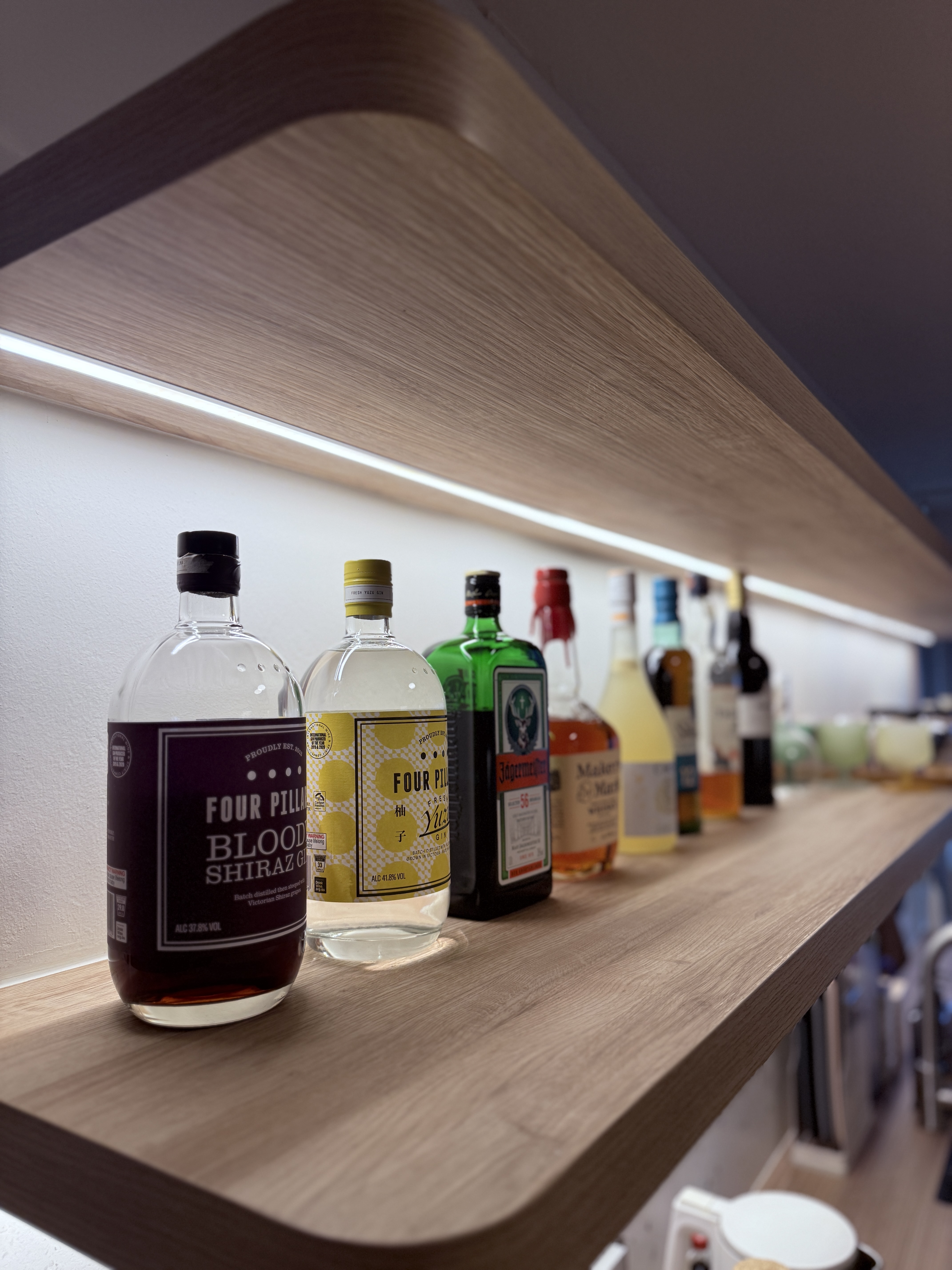 Things That Don't Add Clutter But Still Designs Your Space