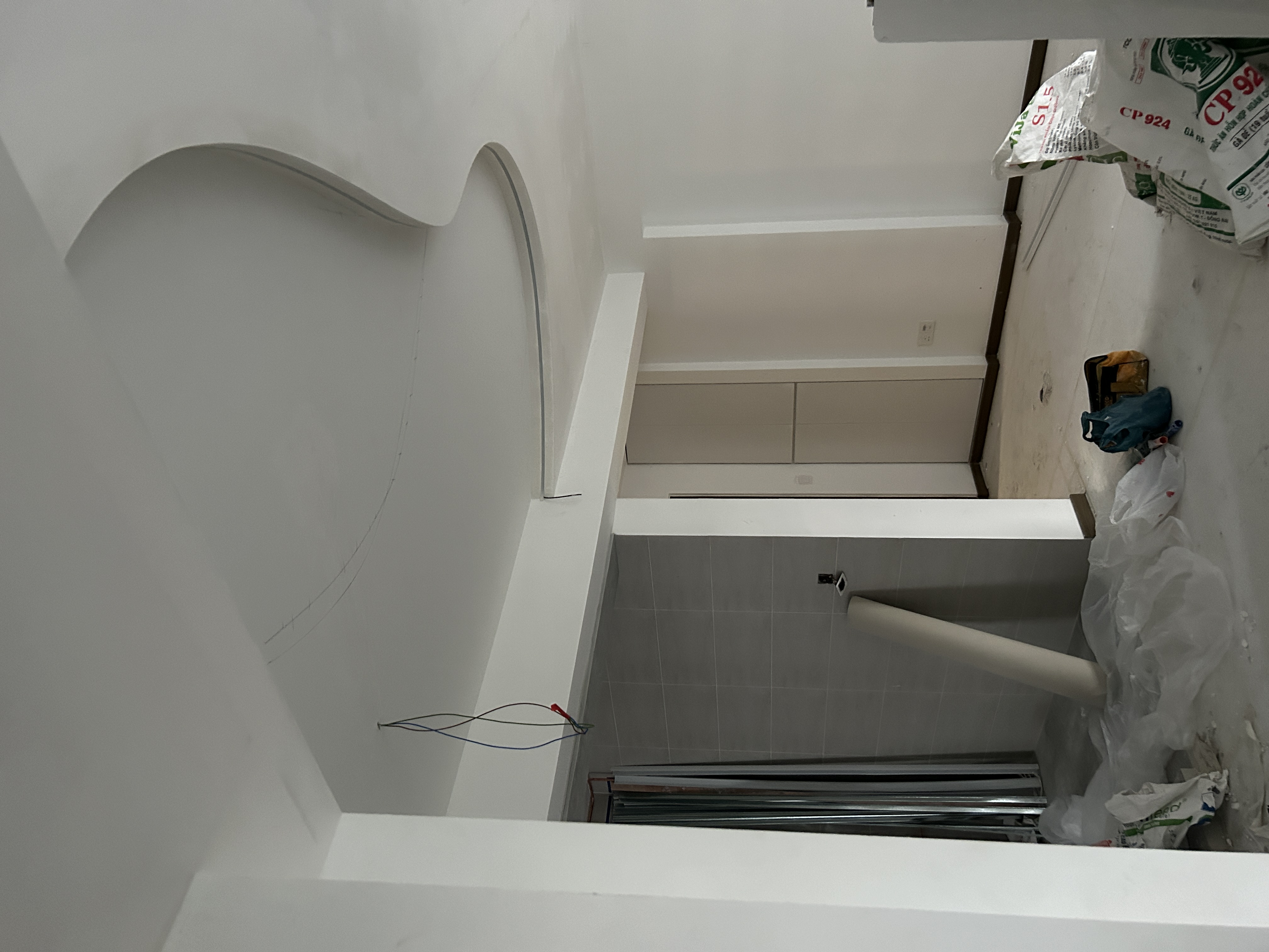 Our curved ceiling looks like a heart shape! #Tengah5RoomBTO