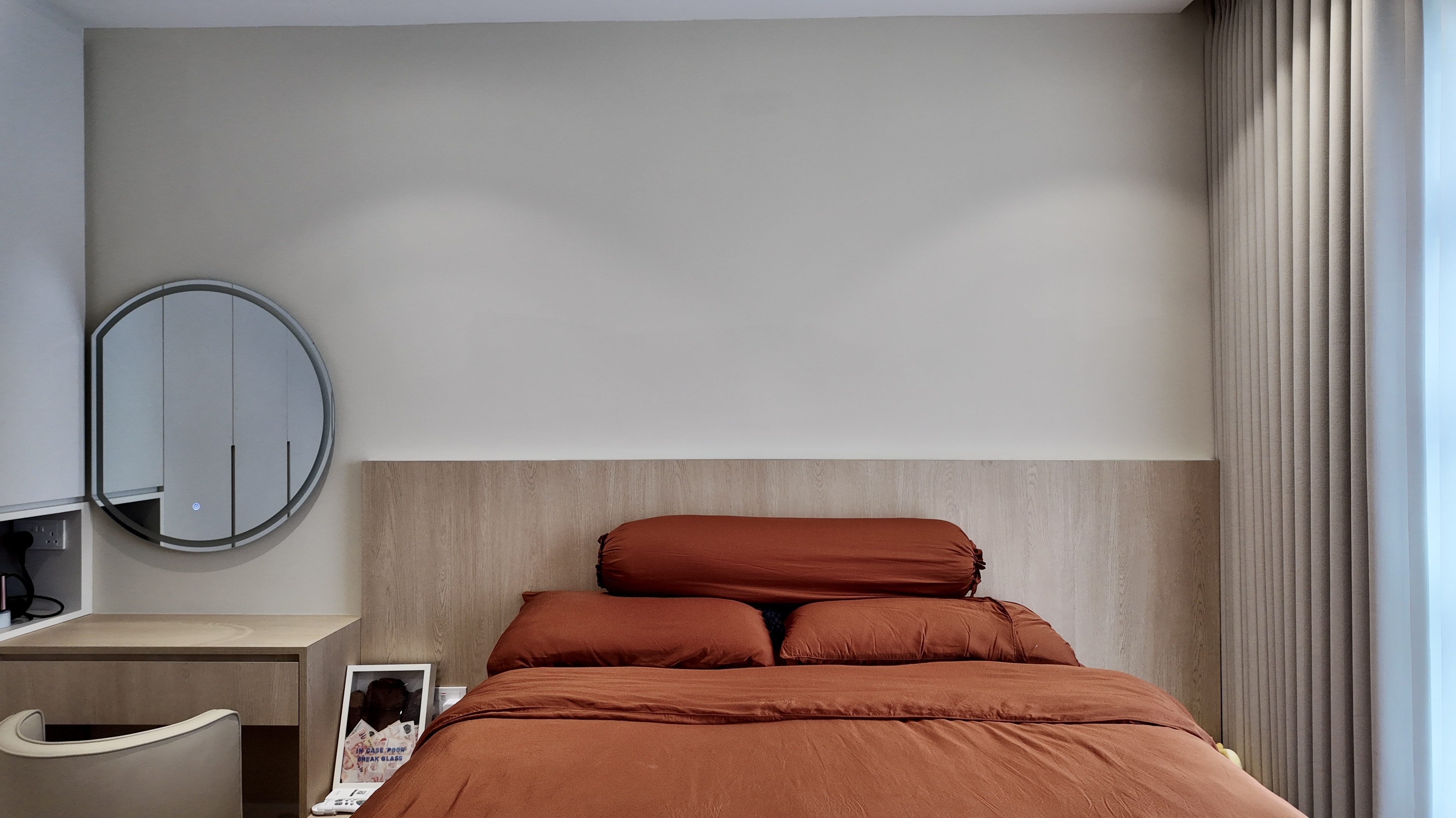 Our-Bedroom:-Maximizing-Space-with-Minimal-Hacking